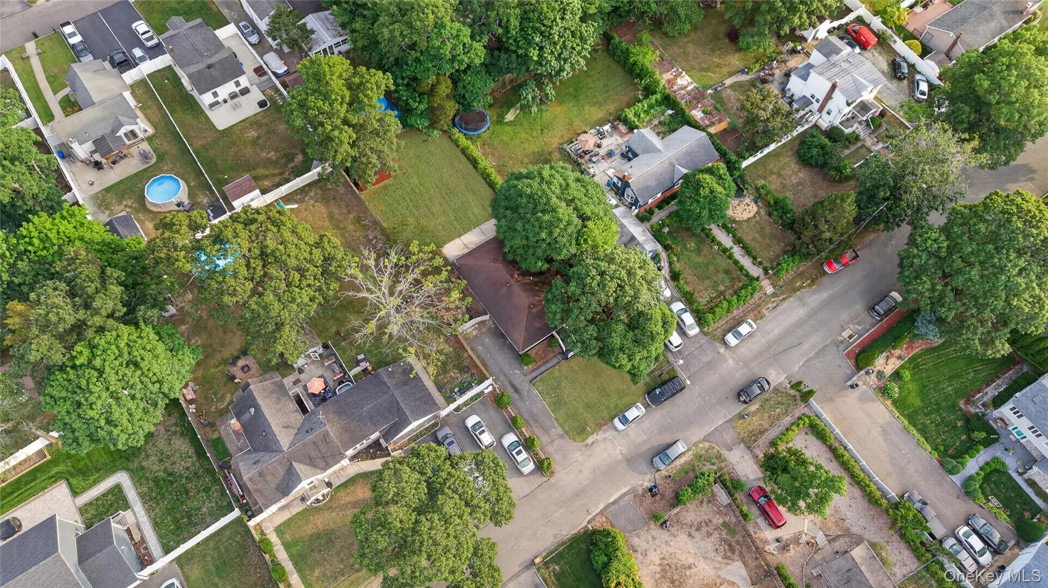 28 Roslyn Avenue, Brookhaven, NY, 3 Bedrooms Bedrooms, 7 Rooms Rooms,3 BathroomsBathrooms,Residential,For Rent,Roslyn,0,1042528 28 Roslyn Avenue, Brookhaven, NY, 3 Bedrooms Bedrooms, 7 Rooms Rooms,3 BathroomsBathrooms,Residential,For Rent,Roslyn,0,1042528