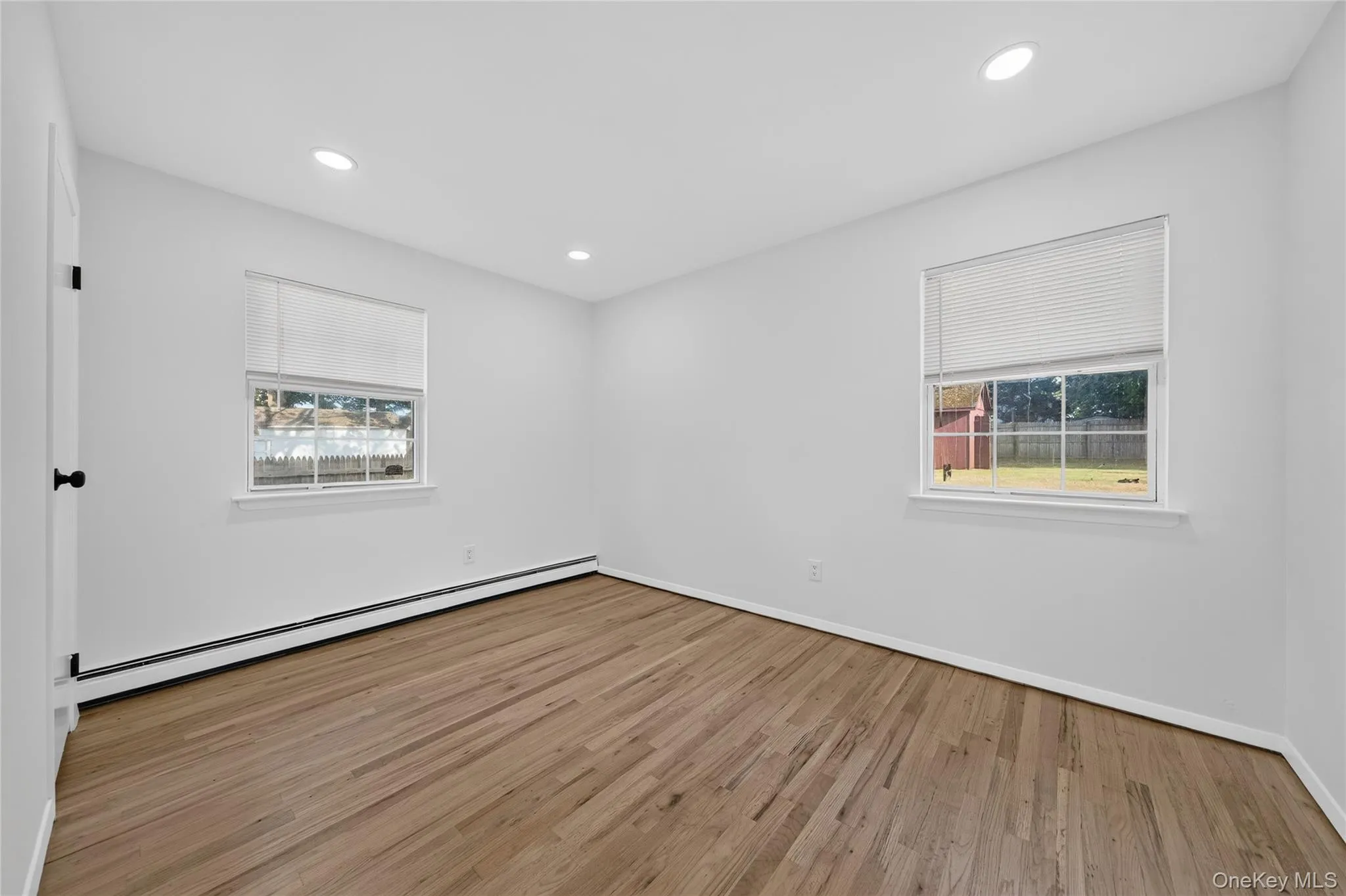 28 Roslyn Avenue, Brookhaven, NY, 3 Bedrooms Bedrooms, 7 Rooms Rooms,3 BathroomsBathrooms,Residential,For Rent,Roslyn,0,1042528 28 Roslyn Avenue, Brookhaven, NY, 3 Bedrooms Bedrooms, 7 Rooms Rooms,3 BathroomsBathrooms,Residential,For Rent,Roslyn,0,1042528