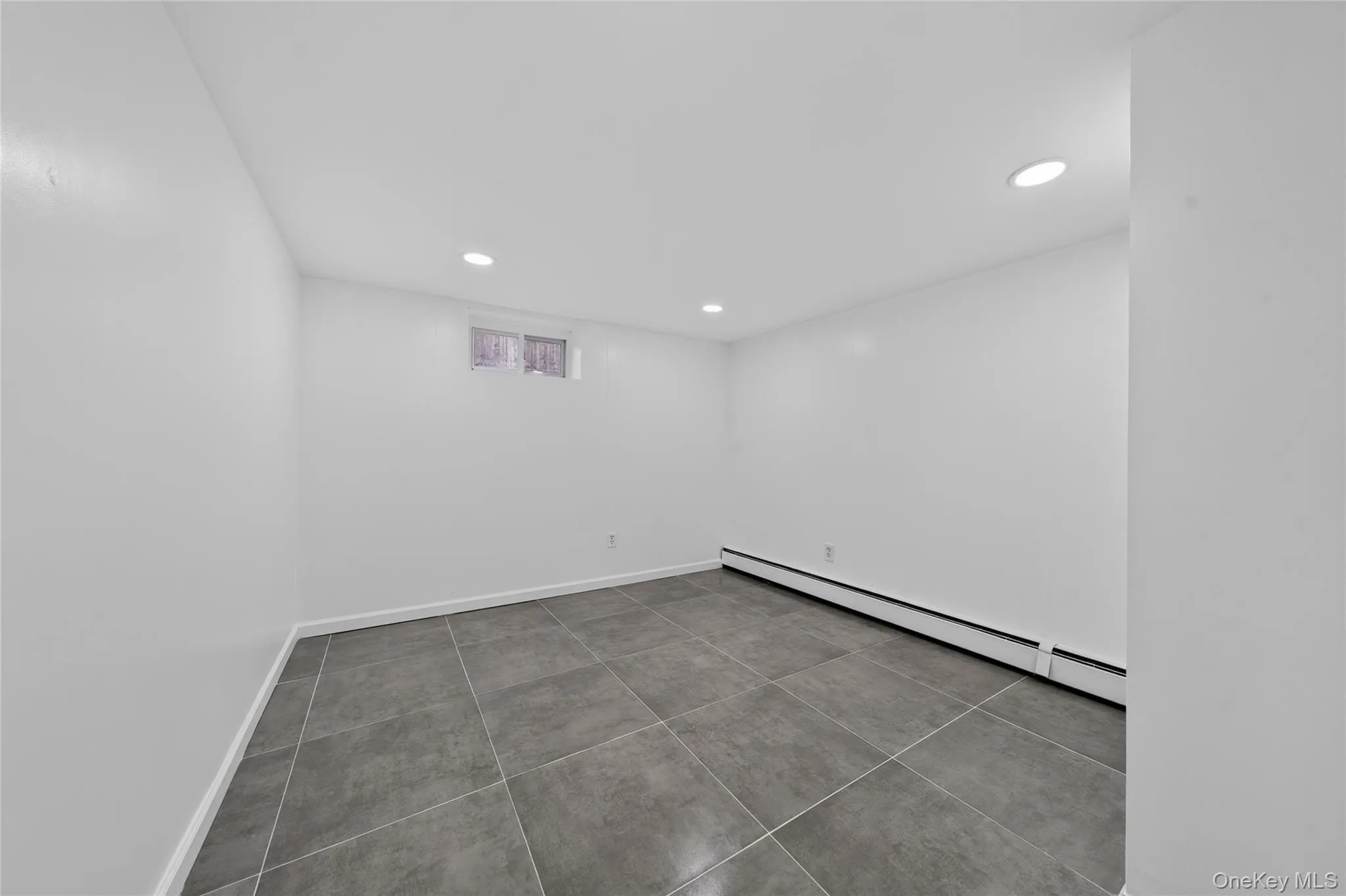 28 Roslyn Avenue, Brookhaven, NY, 3 Bedrooms Bedrooms, 7 Rooms Rooms,3 BathroomsBathrooms,Residential,For Rent,Roslyn,0,1042528 28 Roslyn Avenue, Brookhaven, NY, 3 Bedrooms Bedrooms, 7 Rooms Rooms,3 BathroomsBathrooms,Residential,For Rent,Roslyn,0,1042528