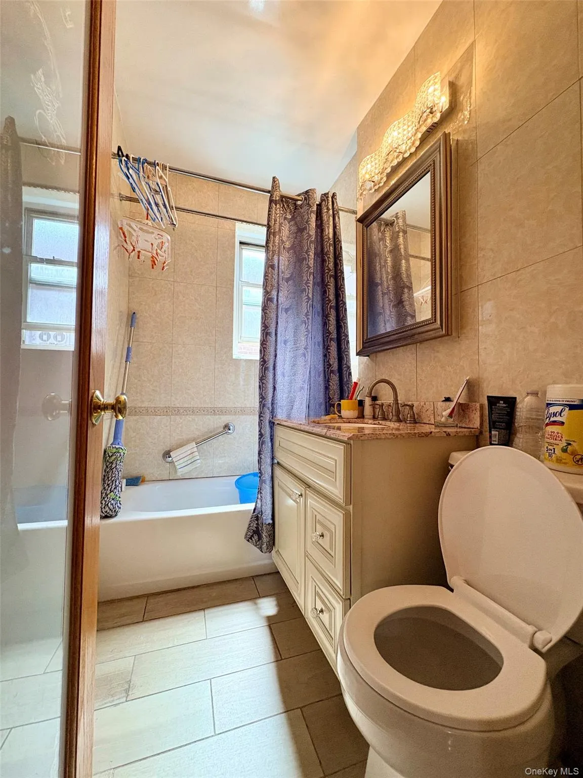 64-41 Saunders Street, New York, NY, 2 Bedrooms Bedrooms, 4 Rooms Rooms,1 BathroomBathrooms,Residential,For Rent,Saunders,0,1042529 64-41 Saunders Street, New York, NY, 2 Bedrooms Bedrooms, 4 Rooms Rooms,1 BathroomBathrooms,Residential,For Rent,Saunders,0,1042529