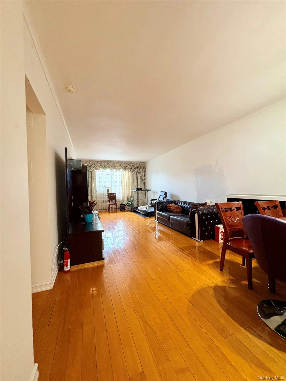 64-41 Saunders Street, New York, NY, 2 Bedrooms Bedrooms, 4 Rooms Rooms,1 BathroomBathrooms,Residential,For Rent,Saunders,0,1042529 64-41 Saunders Street, New York, NY, 2 Bedrooms Bedrooms, 4 Rooms Rooms,1 BathroomBathrooms,Residential,For Rent,Saunders,0,1042529