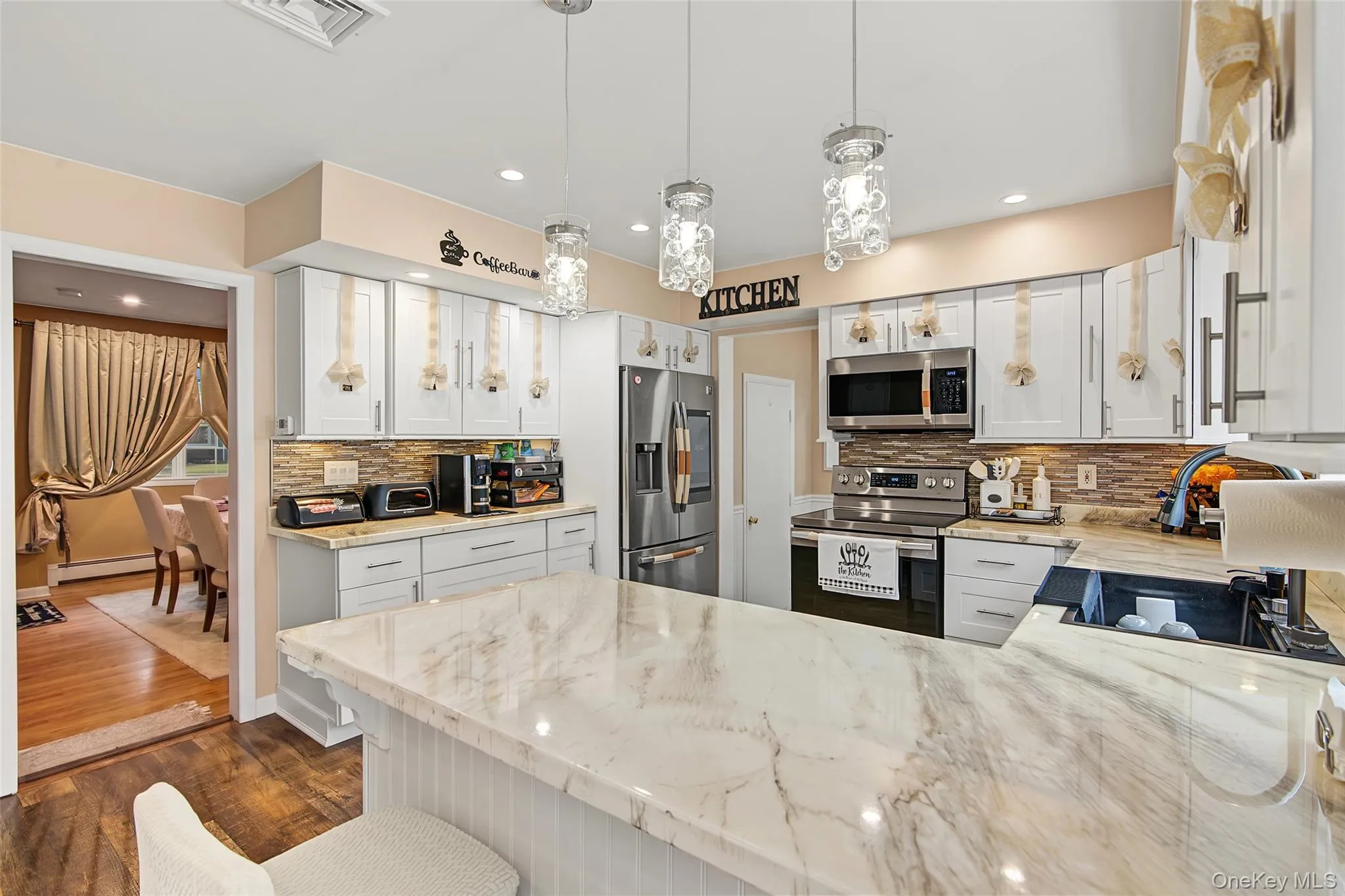 7 David Drive, Brookhaven, NY, 4 Bedrooms Bedrooms, 12 Rooms Rooms,4 BathroomsBathrooms,Residential,For Rent,David,0,1042531 7 David Drive, Brookhaven, NY, 4 Bedrooms Bedrooms, 12 Rooms Rooms,4 BathroomsBathrooms,Residential,For Rent,David,0,1042531