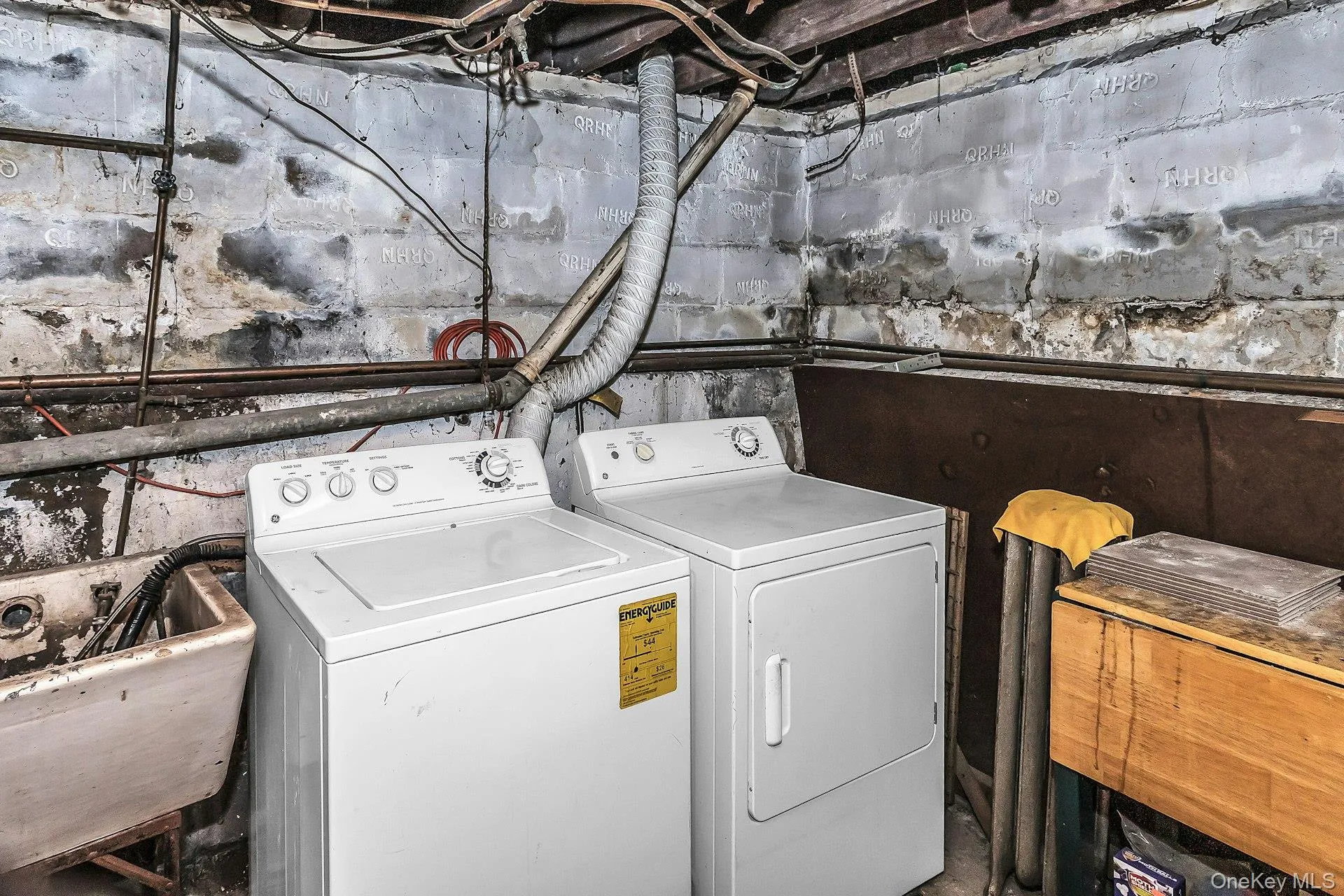 191-17 120th Avenue, New York, NY, 2 Bedrooms Bedrooms, 5 Rooms Rooms,1 BathroomBathrooms,Residential,For Rent,120th,0,1042535 191-17 120th Avenue, New York, NY, 2 Bedrooms Bedrooms, 5 Rooms Rooms,1 BathroomBathrooms,Residential,For Rent,120th,0,1042535