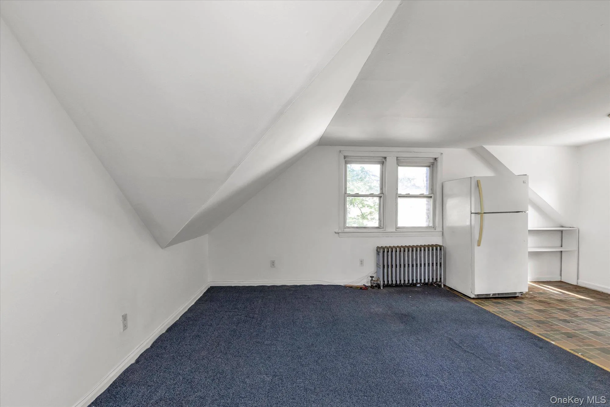 Open space on second floor, possible den Open space on second floor, possible den