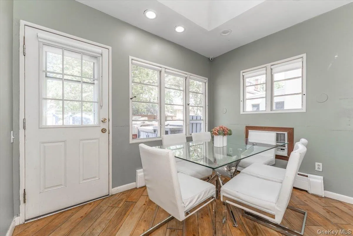 1068 Highland Place, Hempstead, NY, 3 Bedrooms Bedrooms, 9 Rooms Rooms,3 BathroomsBathrooms,Residential,For Rent,Highland,0,1042539 1068 Highland Place, Hempstead, NY, 3 Bedrooms Bedrooms, 9 Rooms Rooms,3 BathroomsBathrooms,Residential,For Rent,Highland,0,1042539