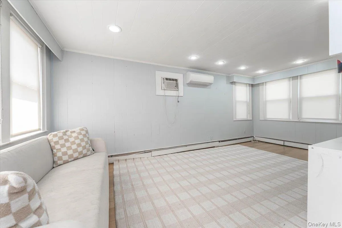 1068 Highland Place, Hempstead, NY, 3 Bedrooms Bedrooms, 9 Rooms Rooms,3 BathroomsBathrooms,Residential,For Rent,Highland,0,1042539 1068 Highland Place, Hempstead, NY, 3 Bedrooms Bedrooms, 9 Rooms Rooms,3 BathroomsBathrooms,Residential,For Rent,Highland,0,1042539