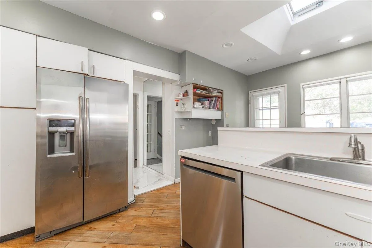 1068 Highland Place, Hempstead, NY, 3 Bedrooms Bedrooms, 9 Rooms Rooms,3 BathroomsBathrooms,Residential,For Rent,Highland,0,1042539 1068 Highland Place, Hempstead, NY, 3 Bedrooms Bedrooms, 9 Rooms Rooms,3 BathroomsBathrooms,Residential,For Rent,Highland,0,1042539