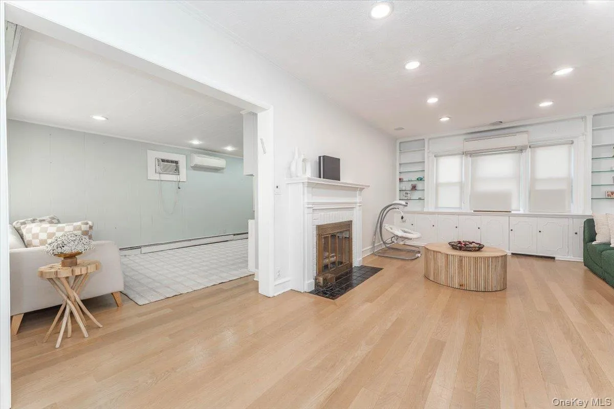 1068 Highland Place, Hempstead, NY, 3 Bedrooms Bedrooms, 9 Rooms Rooms,3 BathroomsBathrooms,Residential,For Rent,Highland,0,1042539 1068 Highland Place, Hempstead, NY, 3 Bedrooms Bedrooms, 9 Rooms Rooms,3 BathroomsBathrooms,Residential,For Rent,Highland,0,1042539