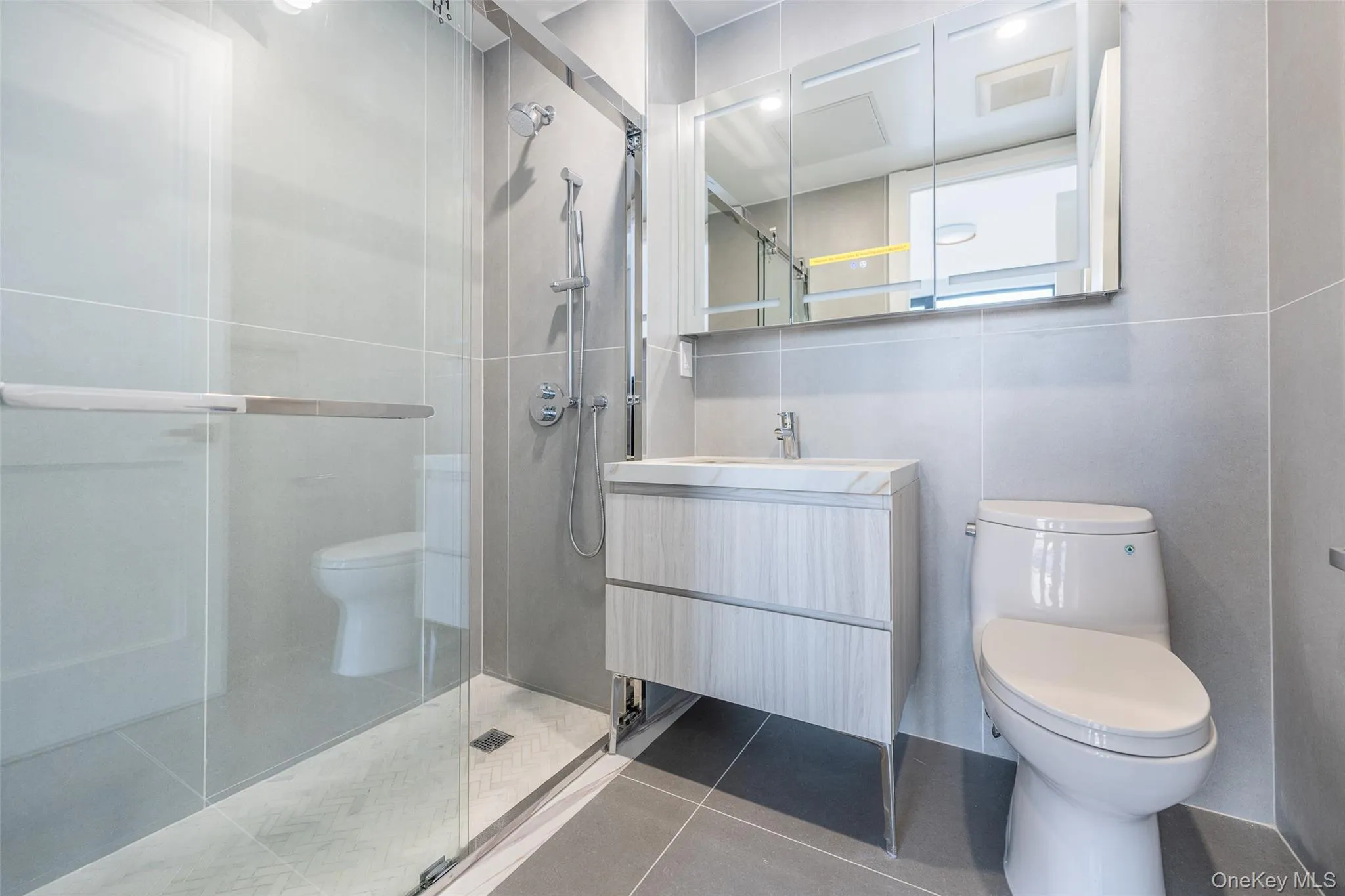 134-11 Franklin Avenue, New York, NY, 1 Bedroom Bedrooms, 3 Rooms Rooms,1 BathroomBathrooms,Residential,For Rent,Franklin,0,1042544 134-11 Franklin Avenue, New York, NY, 1 Bedroom Bedrooms, 3 Rooms Rooms,1 BathroomBathrooms,Residential,For Rent,Franklin,0,1042544
