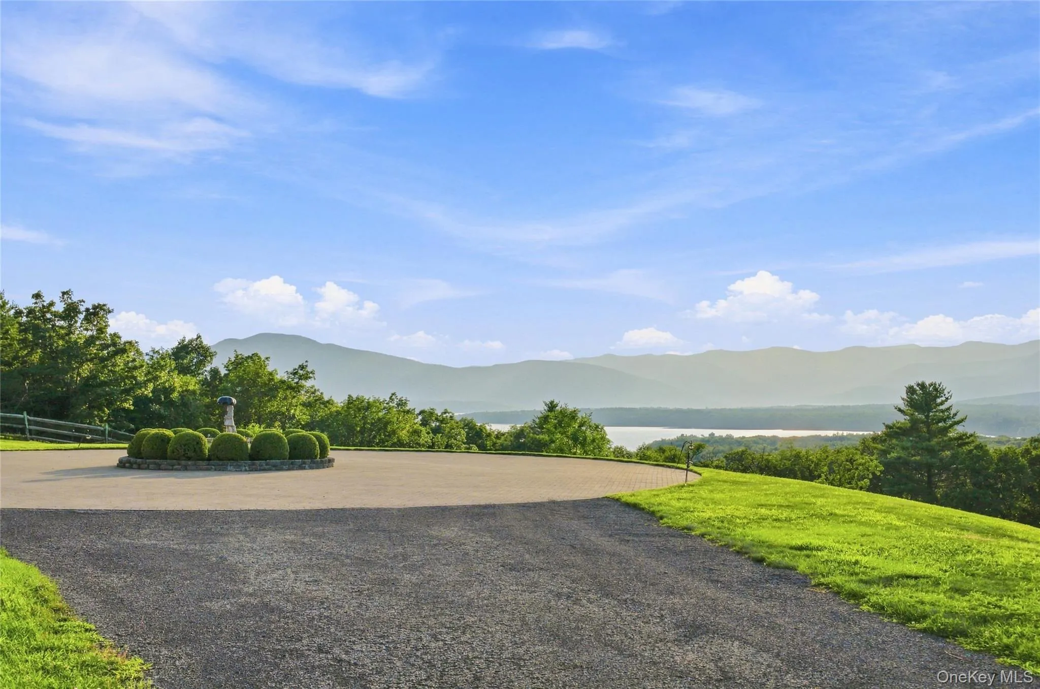 1471 Rt-28A, Hurley, NY, 9 Bedrooms Bedrooms, 16 Rooms Rooms,5 BathroomsBathrooms,Residential,For Rent,Rt-28A,0,1042545 1471 Rt-28A, Hurley, NY, 9 Bedrooms Bedrooms, 16 Rooms Rooms,5 BathroomsBathrooms,Residential,For Rent,Rt-28A,0,1042545
