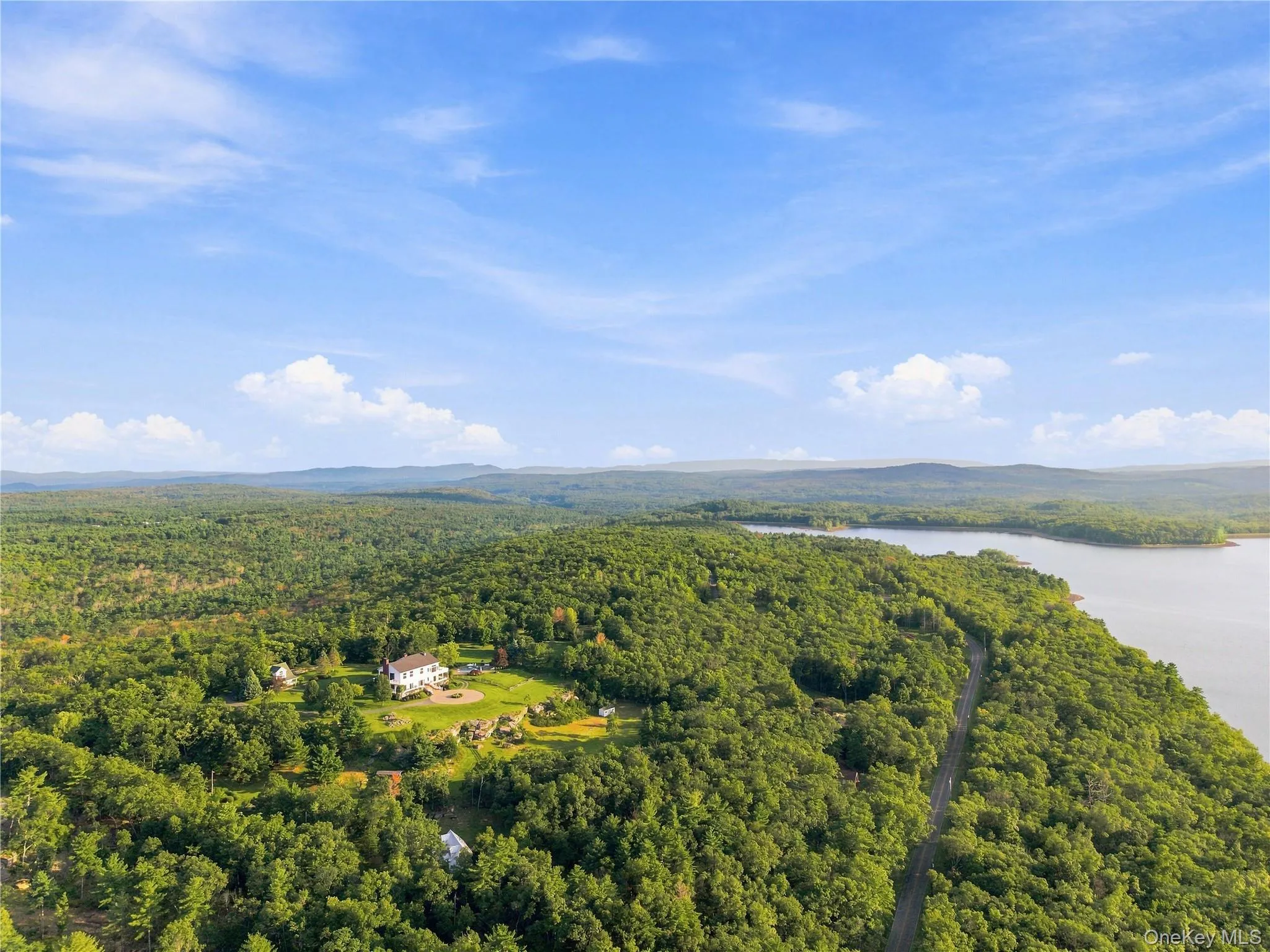 1471 Rt-28A, Hurley, NY, 9 Bedrooms Bedrooms, 16 Rooms Rooms,5 BathroomsBathrooms,Residential,For Rent,Rt-28A,0,1042545 1471 Rt-28A, Hurley, NY, 9 Bedrooms Bedrooms, 16 Rooms Rooms,5 BathroomsBathrooms,Residential,For Rent,Rt-28A,0,1042545