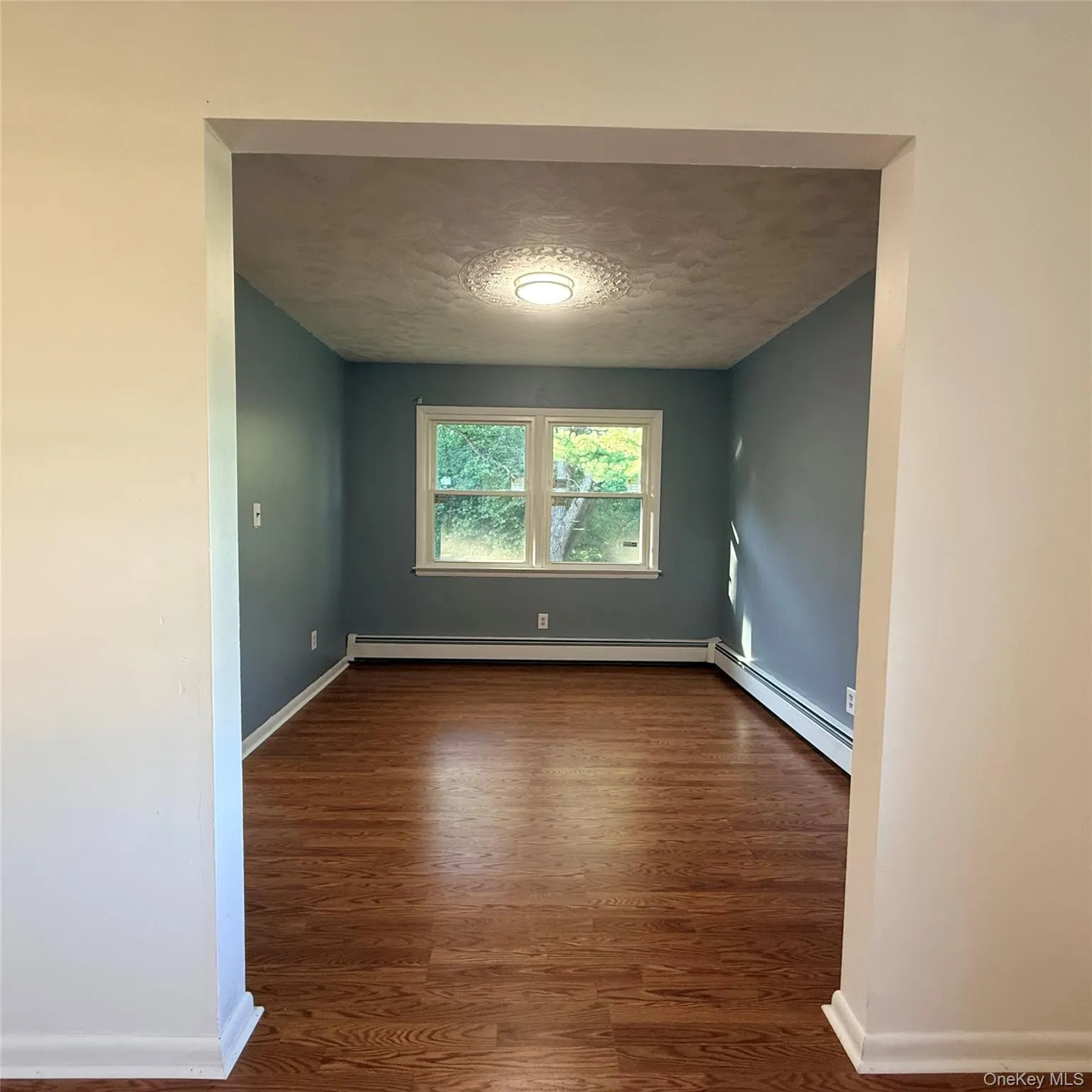 4 Westminster Drive, Middletown, NY, 3 Bedrooms Bedrooms, 7 Rooms Rooms,1 BathroomBathrooms,Residential Lease,For Rent,Westminster,0,1042550 4 Westminster Drive, Middletown, NY, 3 Bedrooms Bedrooms, 7 Rooms Rooms,1 BathroomBathrooms,Residential Lease,For Rent,Westminster,0,1042550