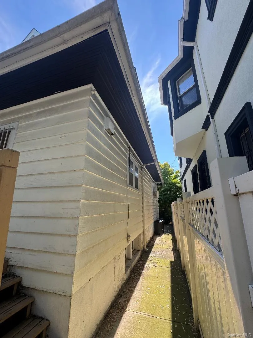 27-43 Humphrey Street, New York, NY, 3 Bedrooms Bedrooms, 7 Rooms Rooms,2 BathroomsBathrooms,Residential,For Rent,Humphrey,0,1042555 27-43 Humphrey Street, New York, NY, 3 Bedrooms Bedrooms, 7 Rooms Rooms,2 BathroomsBathrooms,Residential,For Rent,Humphrey,0,1042555