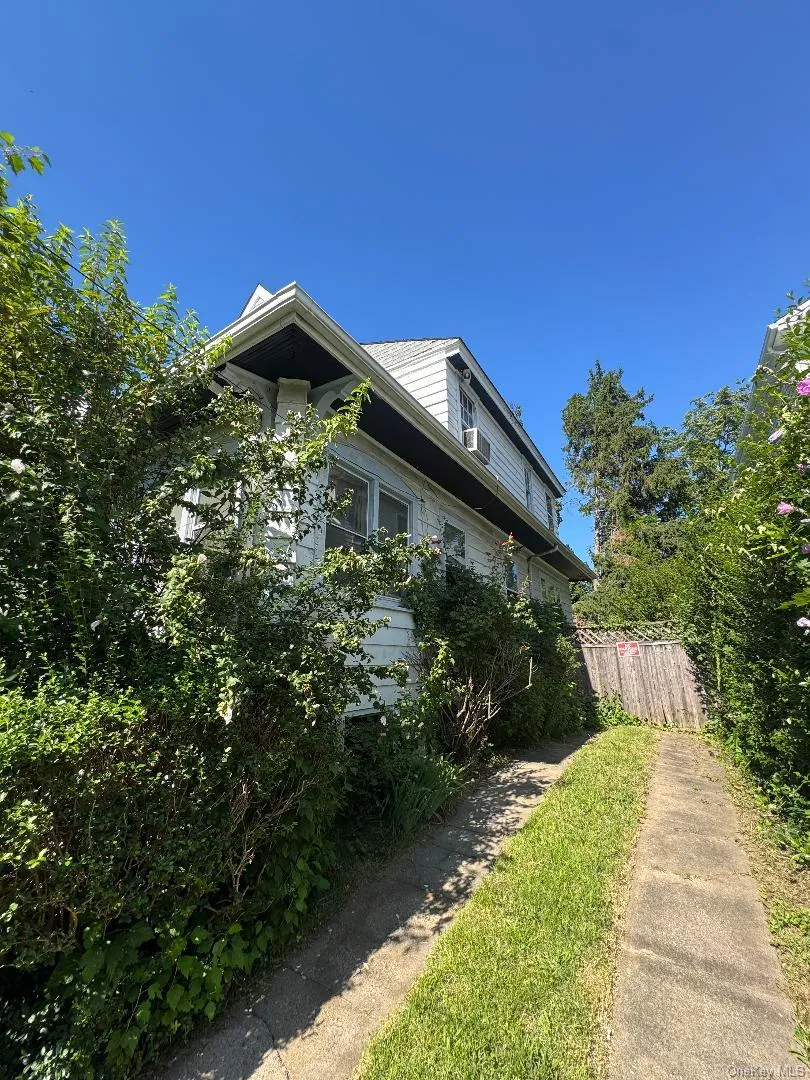 27-43 Humphrey Street, New York, NY, 3 Bedrooms Bedrooms, 7 Rooms Rooms,2 BathroomsBathrooms,Residential,For Rent,Humphrey,0,1042555 27-43 Humphrey Street, New York, NY, 3 Bedrooms Bedrooms, 7 Rooms Rooms,2 BathroomsBathrooms,Residential,For Rent,Humphrey,0,1042555