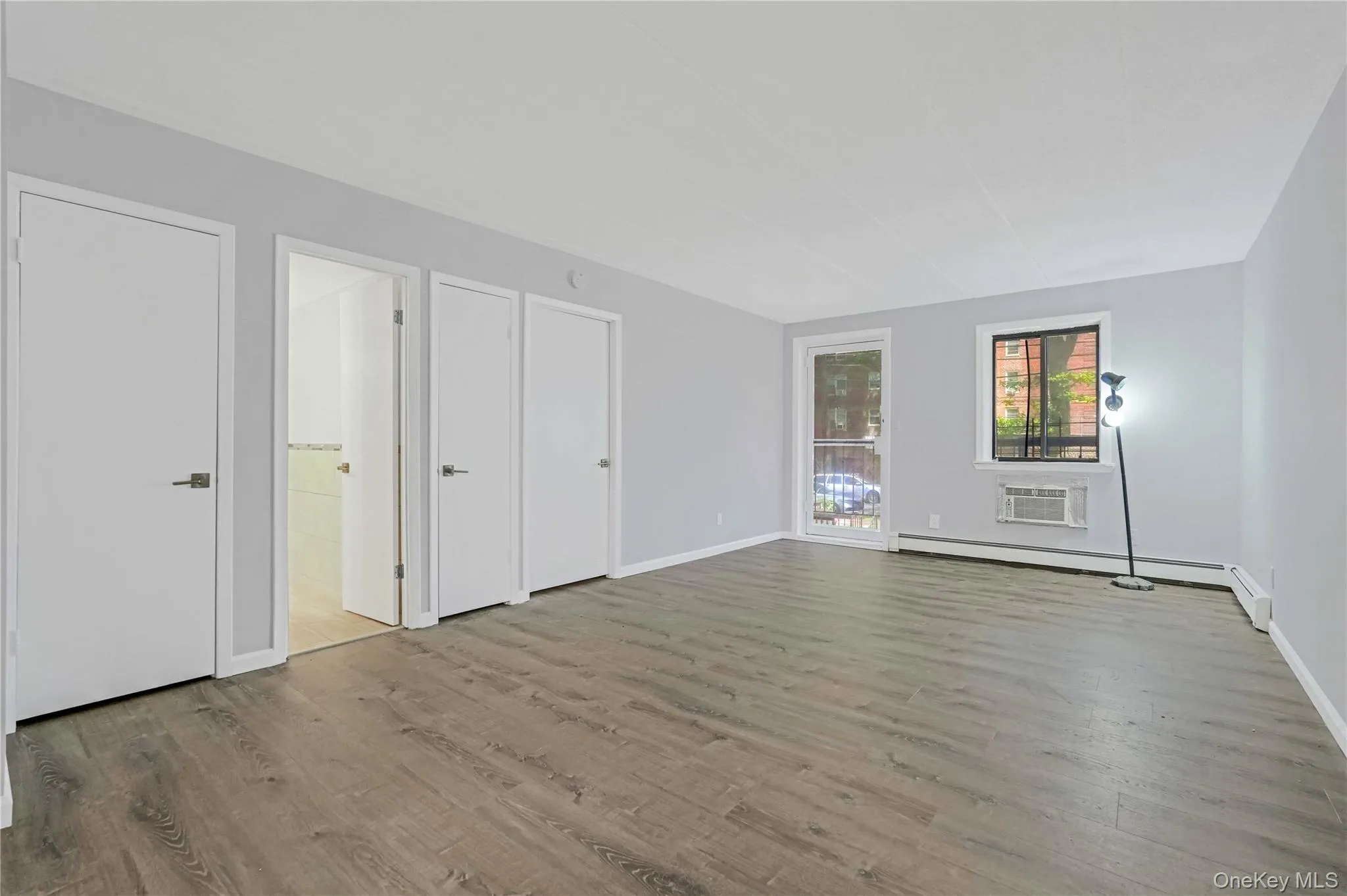 180-16 Wexford Terrace, New York, NY, 1 Bedroom Bedrooms, 3 Rooms Rooms,1 BathroomBathrooms,Residential,For Rent,Wexford,0,1042557 180-16 Wexford Terrace, New York, NY, 1 Bedroom Bedrooms, 3 Rooms Rooms,1 BathroomBathrooms,Residential,For Rent,Wexford,0,1042557