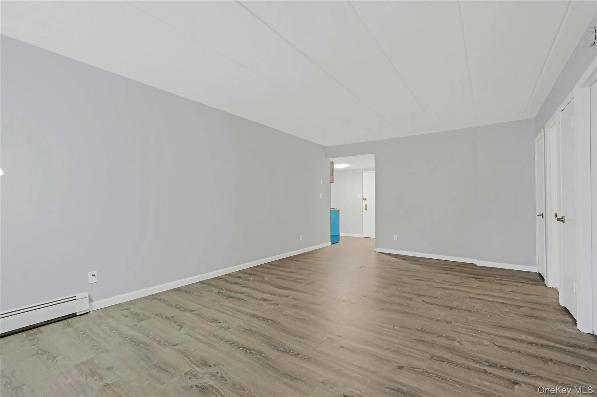 180-16 Wexford Terrace, New York, NY, 1 Bedroom Bedrooms, 3 Rooms Rooms,1 BathroomBathrooms,Residential,For Rent,Wexford,0,1042557 180-16 Wexford Terrace, New York, NY, 1 Bedroom Bedrooms, 3 Rooms Rooms,1 BathroomBathrooms,Residential,For Rent,Wexford,0,1042557