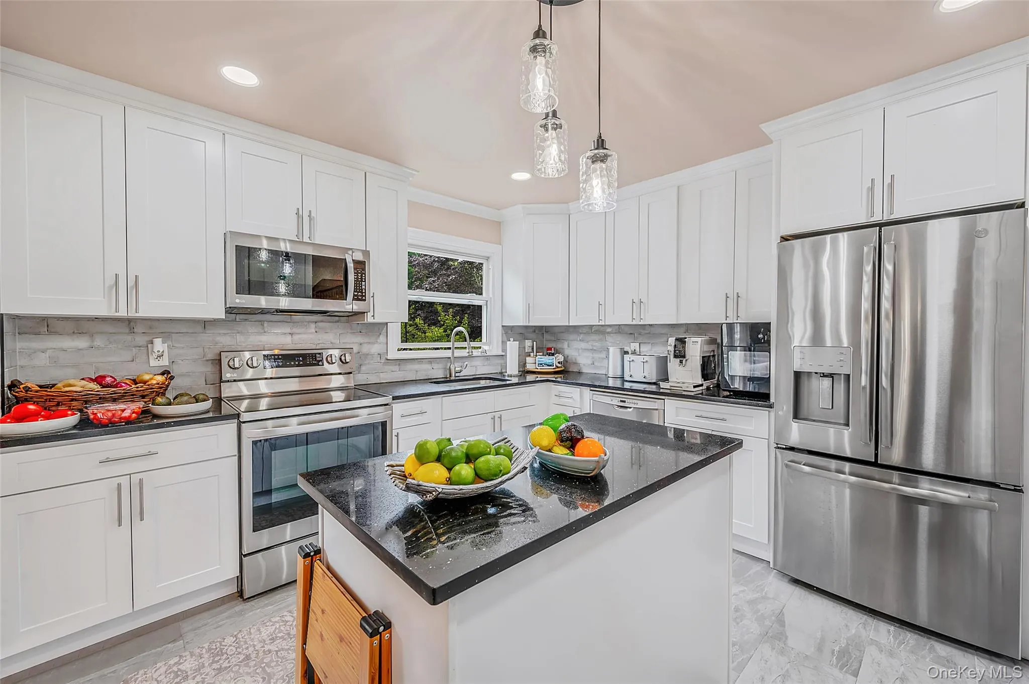25 Kellogg Place, Huntington, NY, 5 Bedrooms Bedrooms, 9 Rooms Rooms,2 BathroomsBathrooms,Residential,For Rent,Kellogg,0,1042558 25 Kellogg Place, Huntington, NY, 5 Bedrooms Bedrooms, 9 Rooms Rooms,2 BathroomsBathrooms,Residential,For Rent,Kellogg,0,1042558