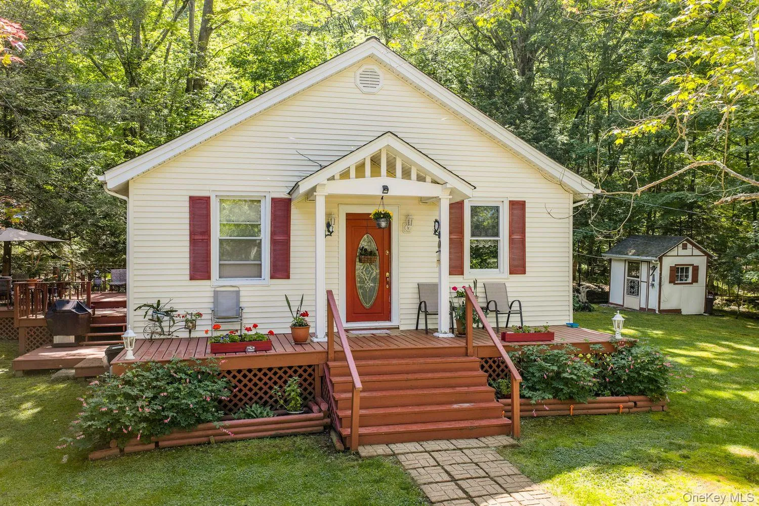 370 Starlight Road, Thompson, NY, 2 Bedrooms Bedrooms, 5 Rooms Rooms,1 BathroomBathrooms,Residential,For Rent,Starlight,0,1042561 370 Starlight Road, Thompson, NY, 2 Bedrooms Bedrooms, 5 Rooms Rooms,1 BathroomBathrooms,Residential,For Rent,Starlight,0,1042561