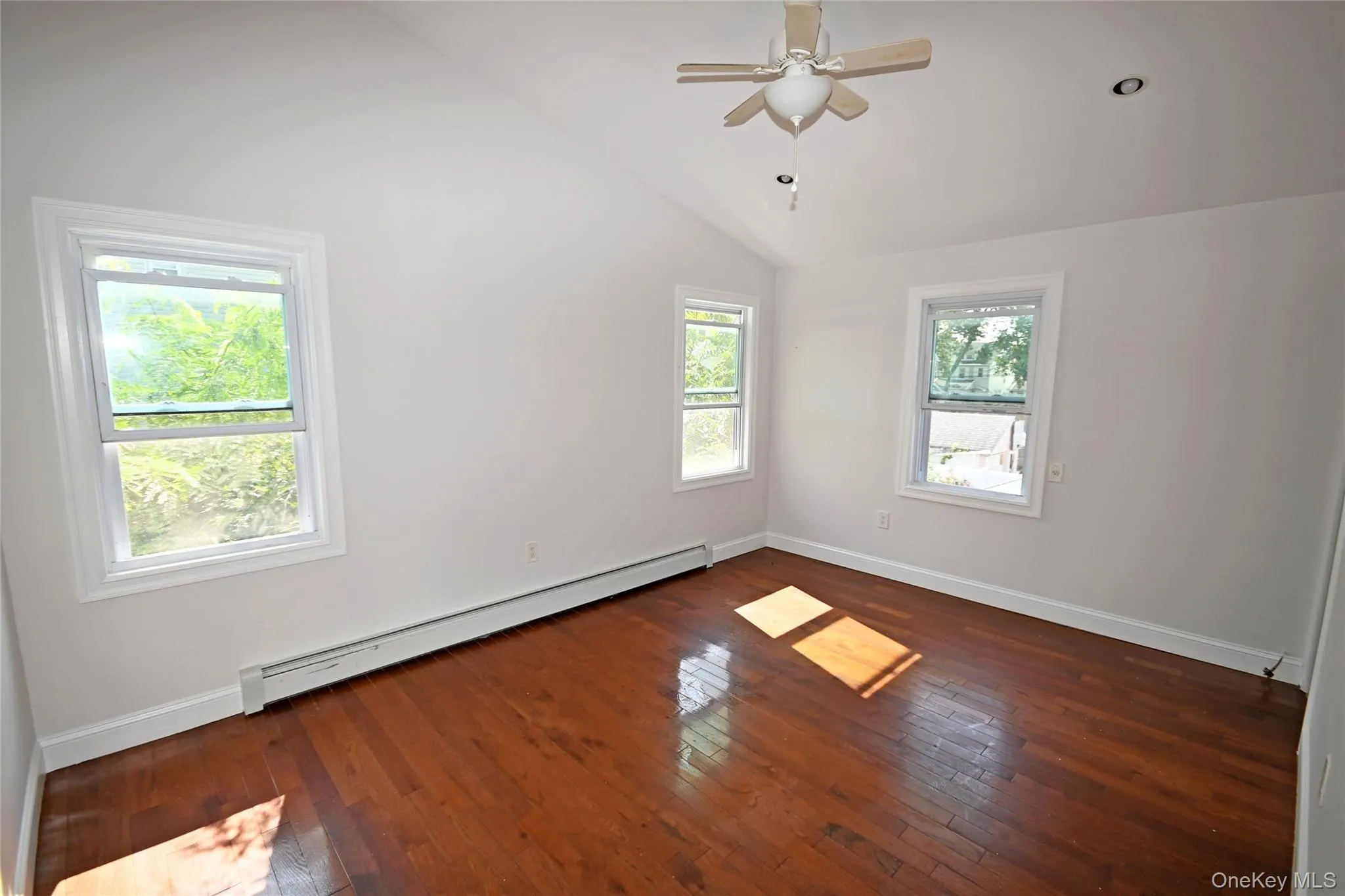 145-29 243rd Street, New York, NY, 4 Bedrooms Bedrooms, 7 Rooms Rooms,2 BathroomsBathrooms,Residential Lease,For Rent,243rd,0,1042567 145-29 243rd Street, New York, NY, 4 Bedrooms Bedrooms, 7 Rooms Rooms,2 BathroomsBathrooms,Residential Lease,For Rent,243rd,0,1042567