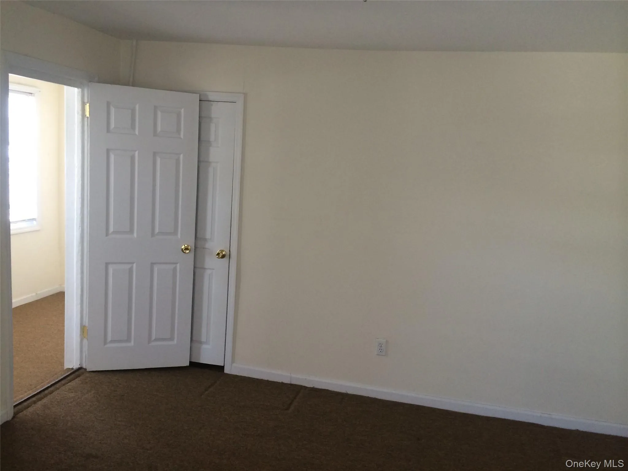 143-22 94th Avenue, New York, NY, 3 Bedrooms Bedrooms, 6 Rooms Rooms,1 BathroomBathrooms,Residential Lease,For Rent,94th,0,1042573 143-22 94th Avenue, New York, NY, 3 Bedrooms Bedrooms, 6 Rooms Rooms,1 BathroomBathrooms,Residential Lease,For Rent,94th,0,1042573