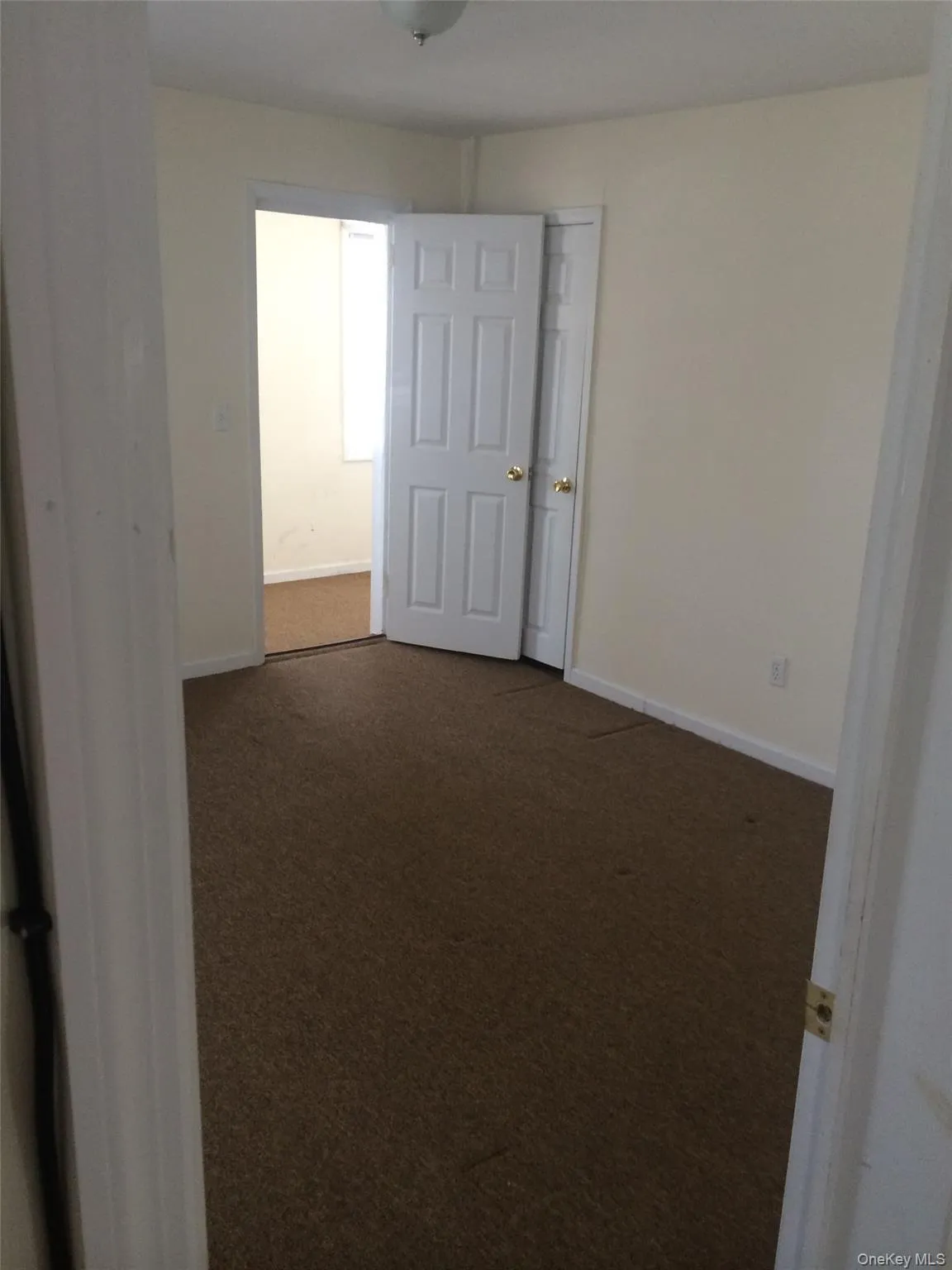 143-22 94th Avenue, New York, NY, 3 Bedrooms Bedrooms, 6 Rooms Rooms,1 BathroomBathrooms,Residential Lease,For Rent,94th,0,1042573 143-22 94th Avenue, New York, NY, 3 Bedrooms Bedrooms, 6 Rooms Rooms,1 BathroomBathrooms,Residential Lease,For Rent,94th,0,1042573