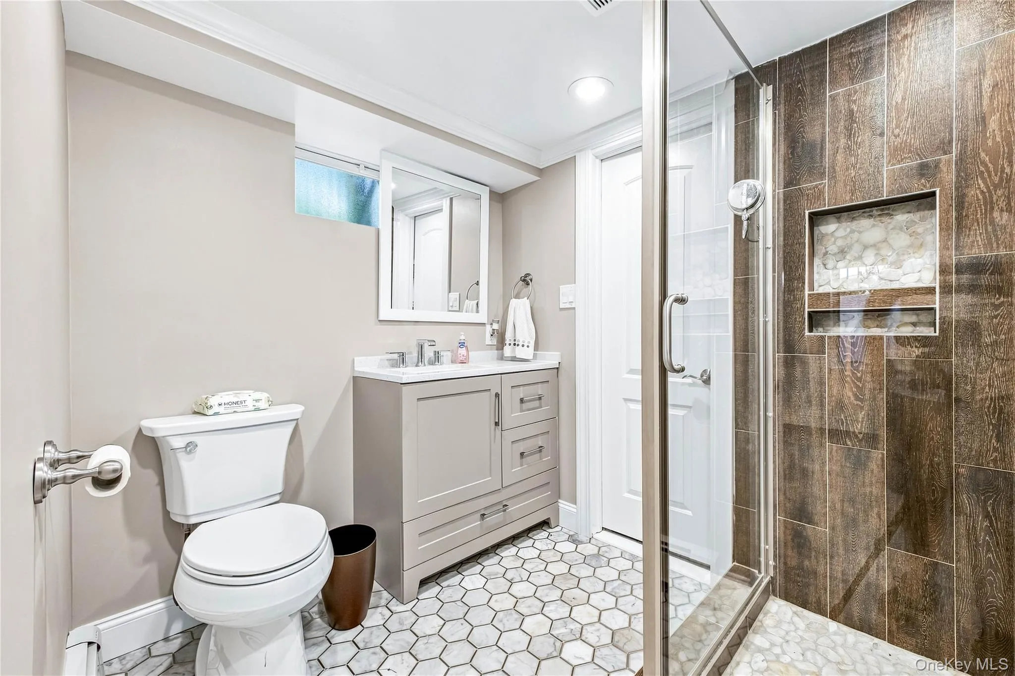 131 North Coleman Road, Brookhaven, NY, 2 Bedrooms Bedrooms, 4 Rooms Rooms,1 BathroomBathrooms,Residential Lease,For Rent,North Coleman,0,1042574 131 North Coleman Road, Brookhaven, NY, 2 Bedrooms Bedrooms, 4 Rooms Rooms,1 BathroomBathrooms,Residential Lease,For Rent,North Coleman,0,1042574