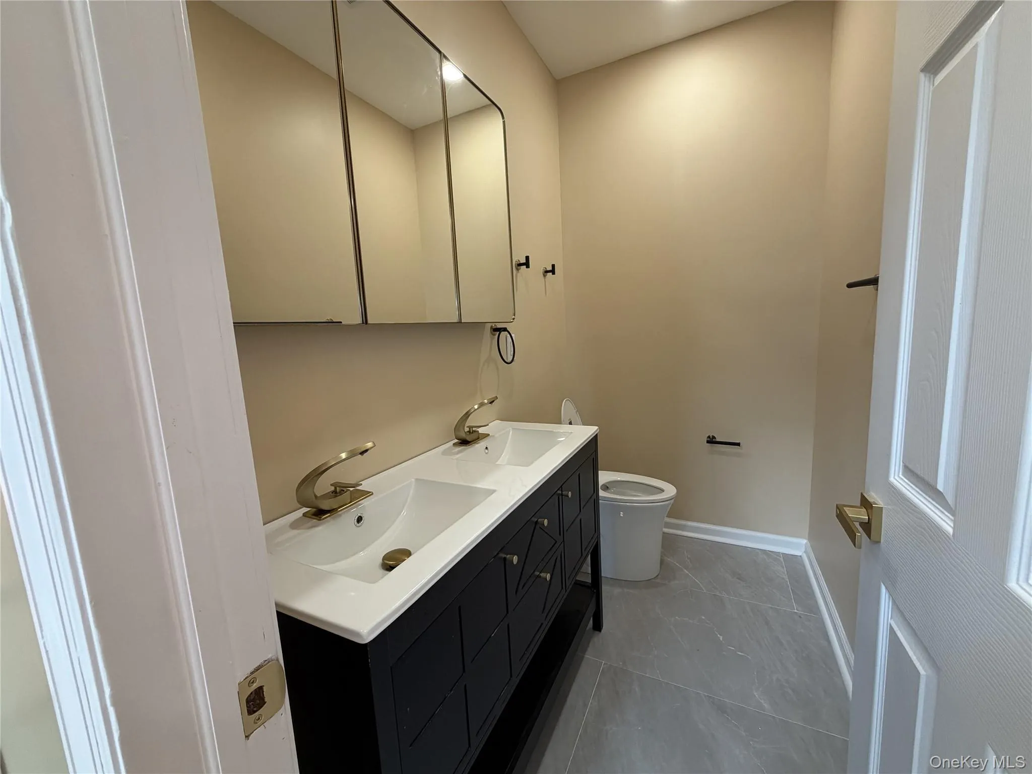 993 Orlando Avenue, Hempstead, NY, 3 Bedrooms Bedrooms, 9 Rooms Rooms,2 BathroomsBathrooms,Residential,For Rent,Orlando,0,1042579 993 Orlando Avenue, Hempstead, NY, 3 Bedrooms Bedrooms, 9 Rooms Rooms,2 BathroomsBathrooms,Residential,For Rent,Orlando,0,1042579