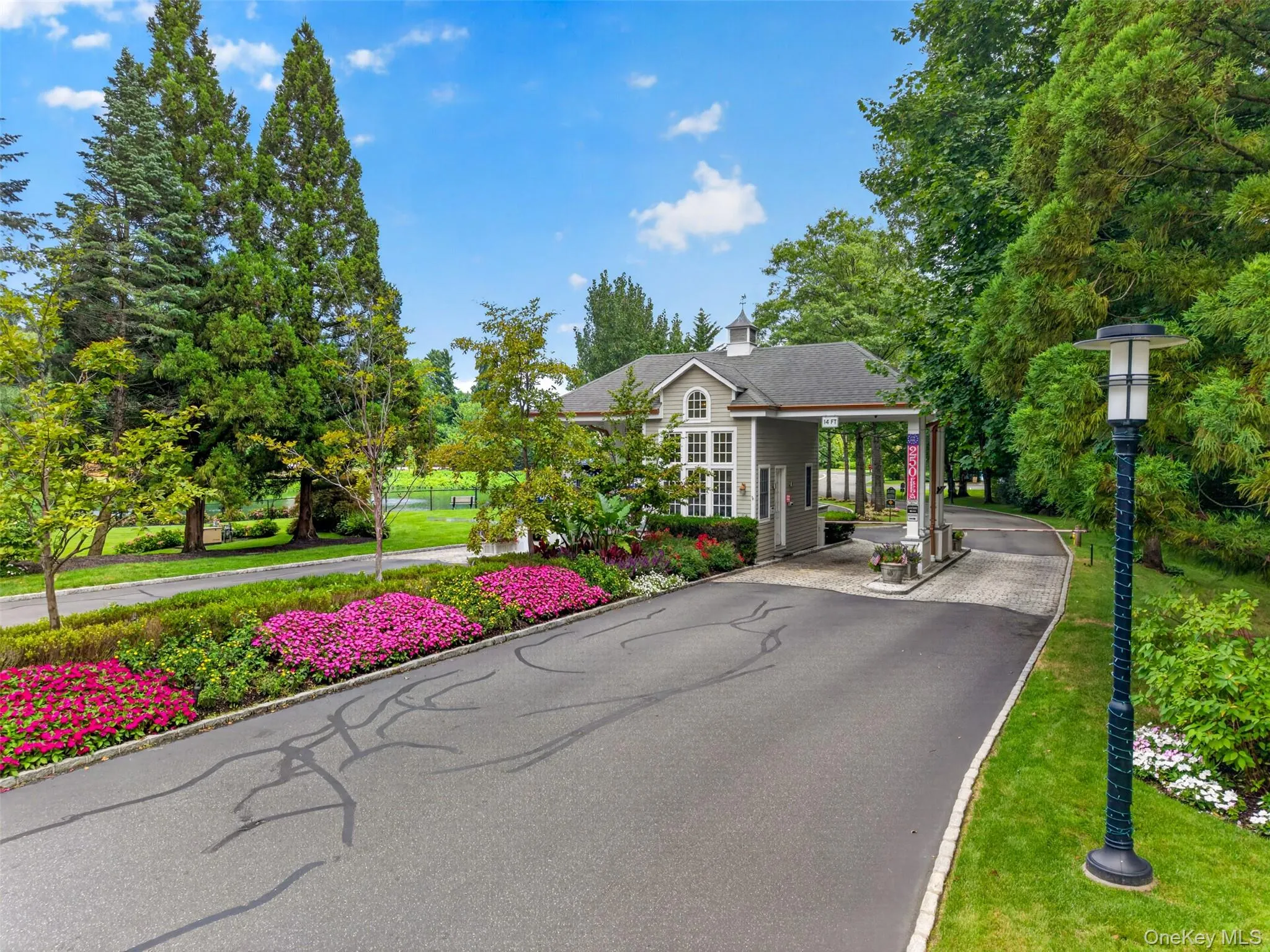 40 Bristol Drive, North Hempstead, NY, 5 Bedrooms Bedrooms, 10 Rooms Rooms,4 BathroomsBathrooms,Residential,For Rent,Bristol,0,1042580 40 Bristol Drive, North Hempstead, NY, 5 Bedrooms Bedrooms, 10 Rooms Rooms,4 BathroomsBathrooms,Residential,For Rent,Bristol,0,1042580