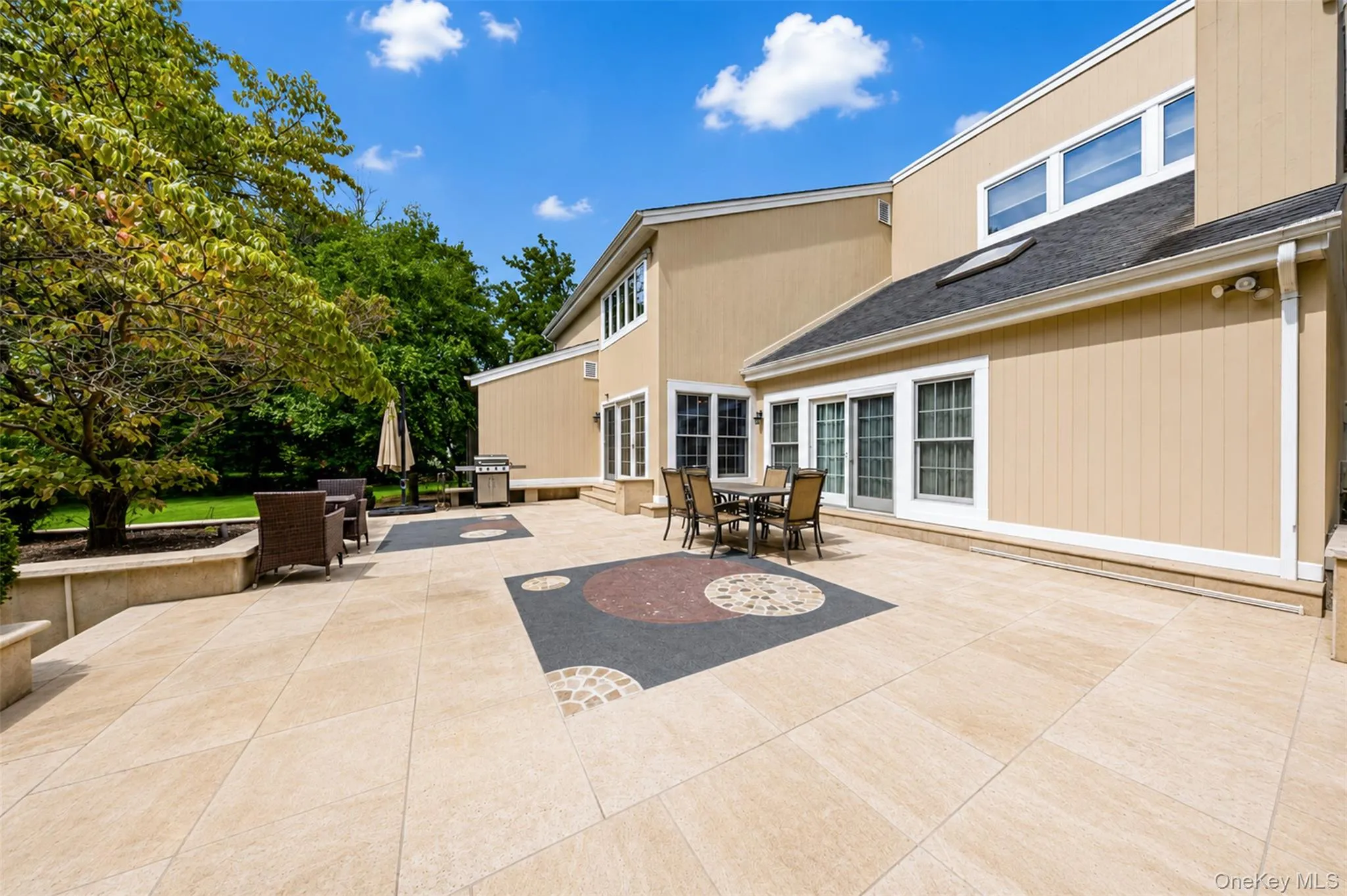 40 Bristol Drive, North Hempstead, NY, 5 Bedrooms Bedrooms, 10 Rooms Rooms,4 BathroomsBathrooms,Residential,For Rent,Bristol,0,1042580 40 Bristol Drive, North Hempstead, NY, 5 Bedrooms Bedrooms, 10 Rooms Rooms,4 BathroomsBathrooms,Residential,For Rent,Bristol,0,1042580