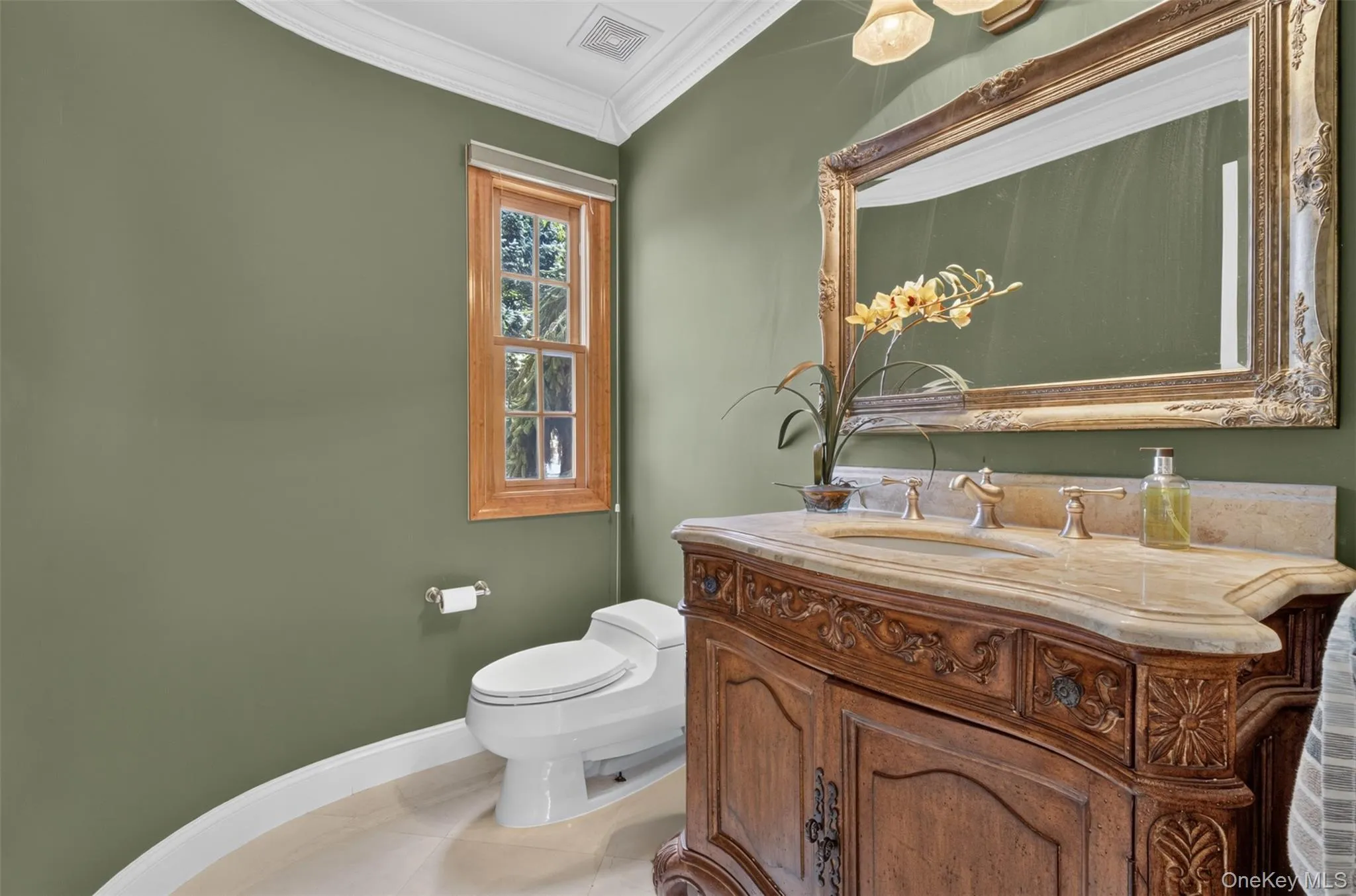 40 Bristol Drive, North Hempstead, NY, 5 Bedrooms Bedrooms, 10 Rooms Rooms,4 BathroomsBathrooms,Residential,For Rent,Bristol,0,1042580 40 Bristol Drive, North Hempstead, NY, 5 Bedrooms Bedrooms, 10 Rooms Rooms,4 BathroomsBathrooms,Residential,For Rent,Bristol,0,1042580