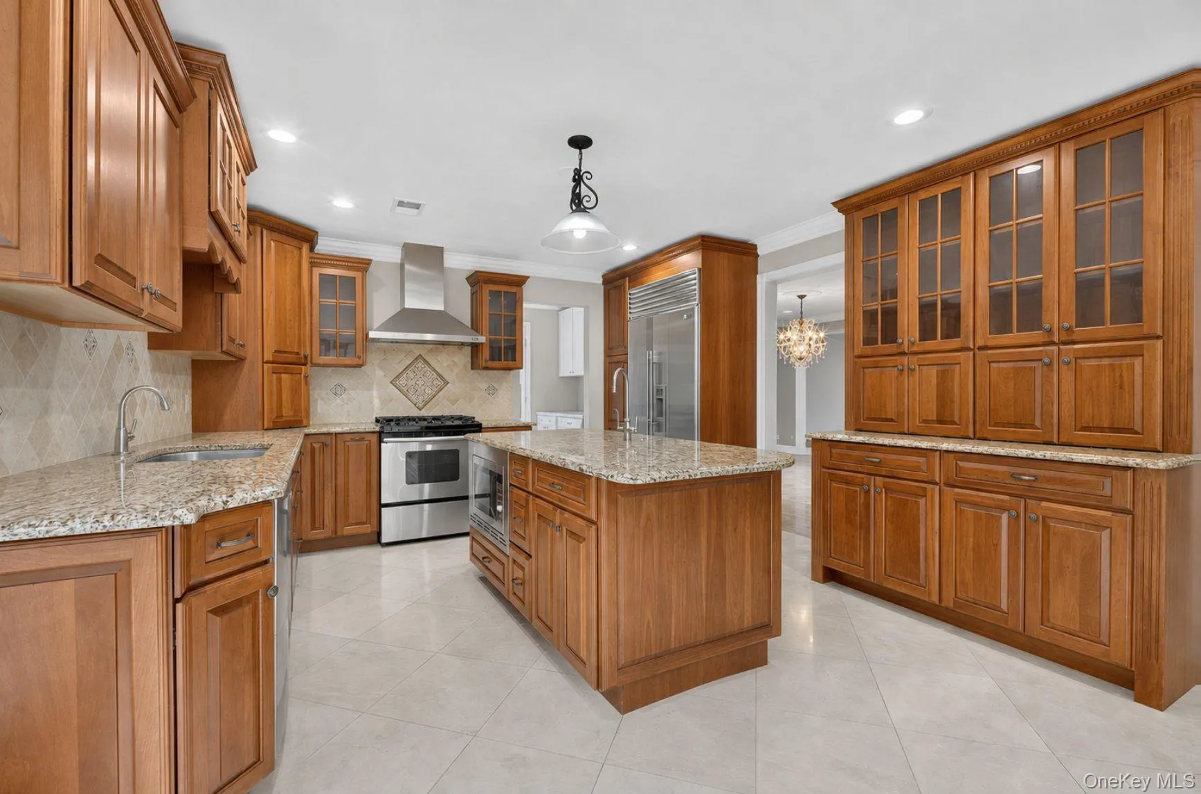 40 Bristol Drive, North Hempstead, NY, 5 Bedrooms Bedrooms, 10 Rooms Rooms,4 BathroomsBathrooms,Residential,For Rent,Bristol,0,1042580 40 Bristol Drive, North Hempstead, NY, 5 Bedrooms Bedrooms, 10 Rooms Rooms,4 BathroomsBathrooms,Residential,For Rent,Bristol,0,1042580