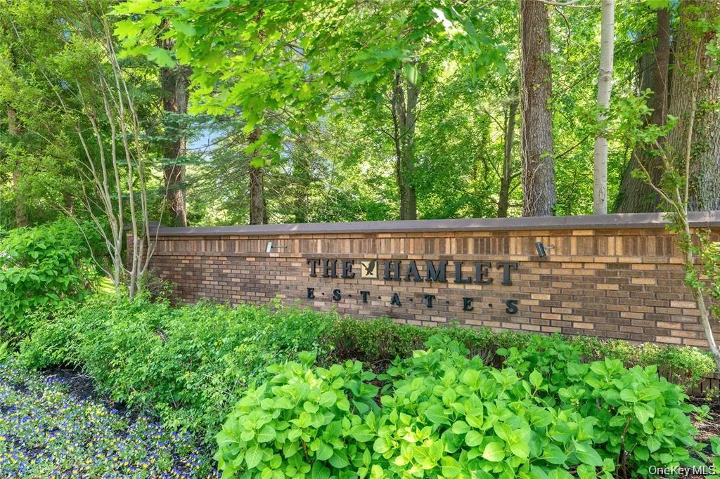 40 Bristol Drive, North Hempstead, NY, 5 Bedrooms Bedrooms, 10 Rooms Rooms,4 BathroomsBathrooms,Residential,For Rent,Bristol,0,1042580 40 Bristol Drive, North Hempstead, NY, 5 Bedrooms Bedrooms, 10 Rooms Rooms,4 BathroomsBathrooms,Residential,For Rent,Bristol,0,1042580