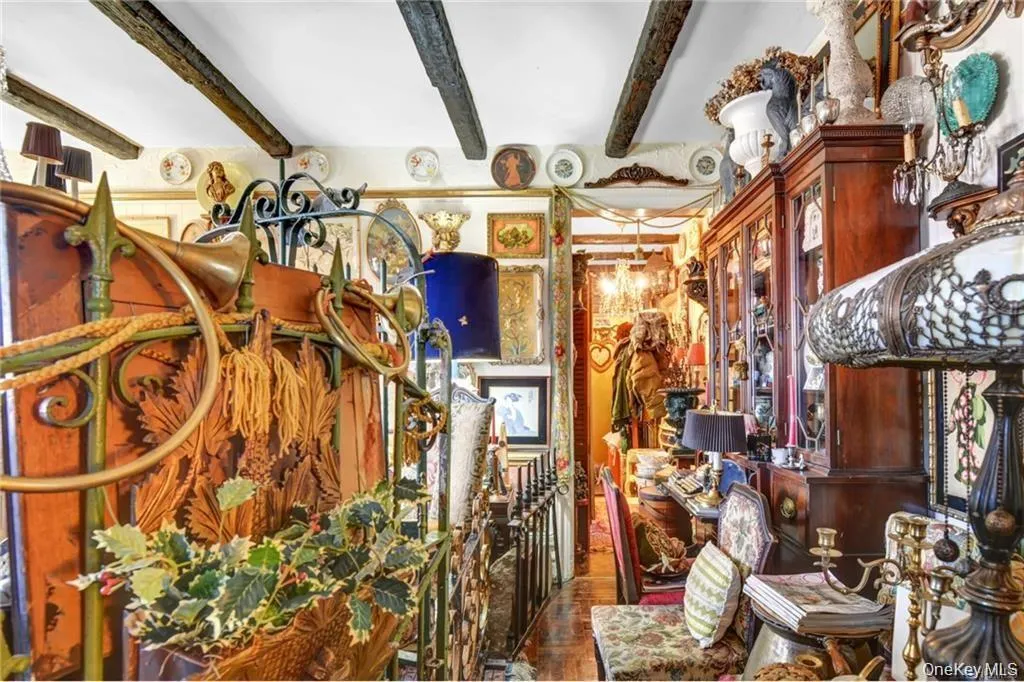 1976 Lafontaine Avenue, New York, NY, 3 Bedrooms Bedrooms, 5 Rooms Rooms,1 BathroomBathrooms,Residential,For Rent,Lafontaine,0,1042581 1976 Lafontaine Avenue, New York, NY, 3 Bedrooms Bedrooms, 5 Rooms Rooms,1 BathroomBathrooms,Residential,For Rent,Lafontaine,0,1042581