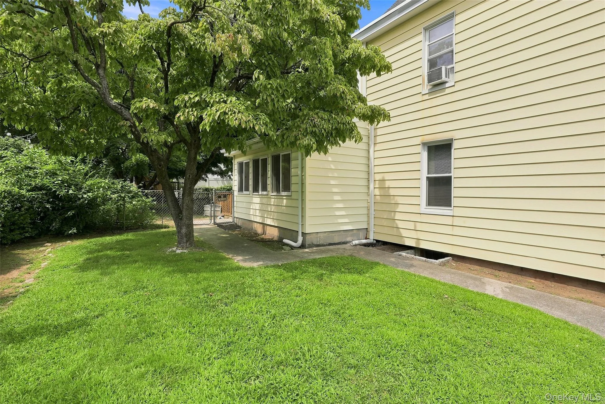43 Northfield Avenue, Greenburgh, NY, 3 Bedrooms Bedrooms, 7 Rooms Rooms,2 BathroomsBathrooms,Residential,For Rent,Northfield,0,1042585 43 Northfield Avenue, Greenburgh, NY, 3 Bedrooms Bedrooms, 7 Rooms Rooms,2 BathroomsBathrooms,Residential,For Rent,Northfield,0,1042585