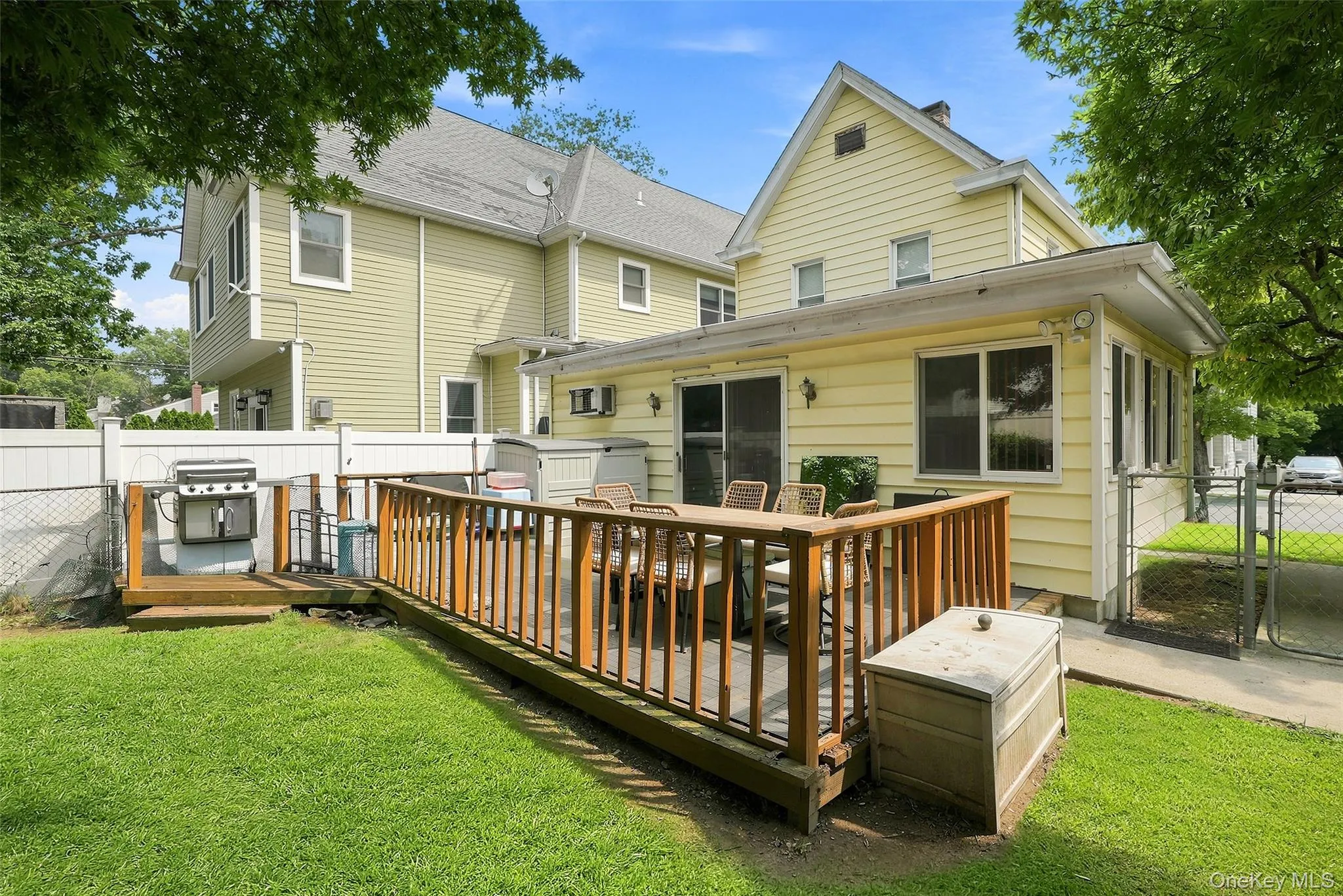 43 Northfield Avenue, Greenburgh, NY, 3 Bedrooms Bedrooms, 7 Rooms Rooms,2 BathroomsBathrooms,Residential,For Rent,Northfield,0,1042585 43 Northfield Avenue, Greenburgh, NY, 3 Bedrooms Bedrooms, 7 Rooms Rooms,2 BathroomsBathrooms,Residential,For Rent,Northfield,0,1042585