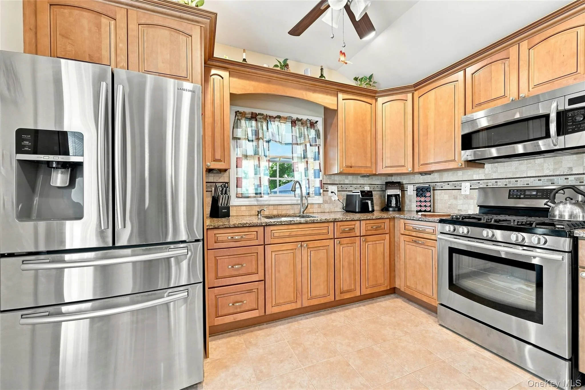 29 Sherwood Drive, Brookhaven, NY, 3 Bedrooms Bedrooms, 6 Rooms Rooms,1 BathroomBathrooms,Residential,For Rent,Sherwood,0,1042588 29 Sherwood Drive, Brookhaven, NY, 3 Bedrooms Bedrooms, 6 Rooms Rooms,1 BathroomBathrooms,Residential,For Rent,Sherwood,0,1042588