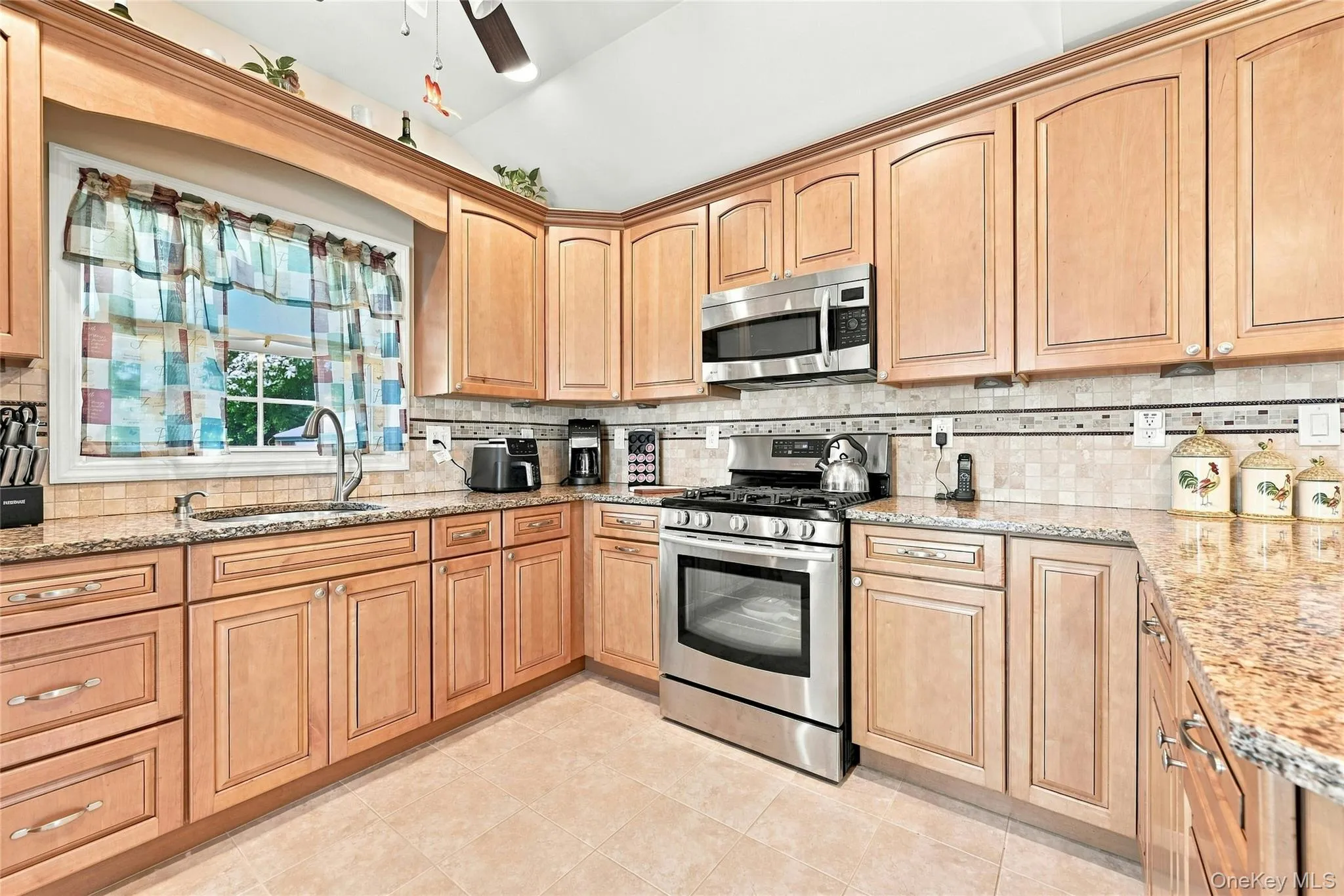 29 Sherwood Drive, Brookhaven, NY, 3 Bedrooms Bedrooms, 6 Rooms Rooms,1 BathroomBathrooms,Residential,For Rent,Sherwood,0,1042588 29 Sherwood Drive, Brookhaven, NY, 3 Bedrooms Bedrooms, 6 Rooms Rooms,1 BathroomBathrooms,Residential,For Rent,Sherwood,0,1042588