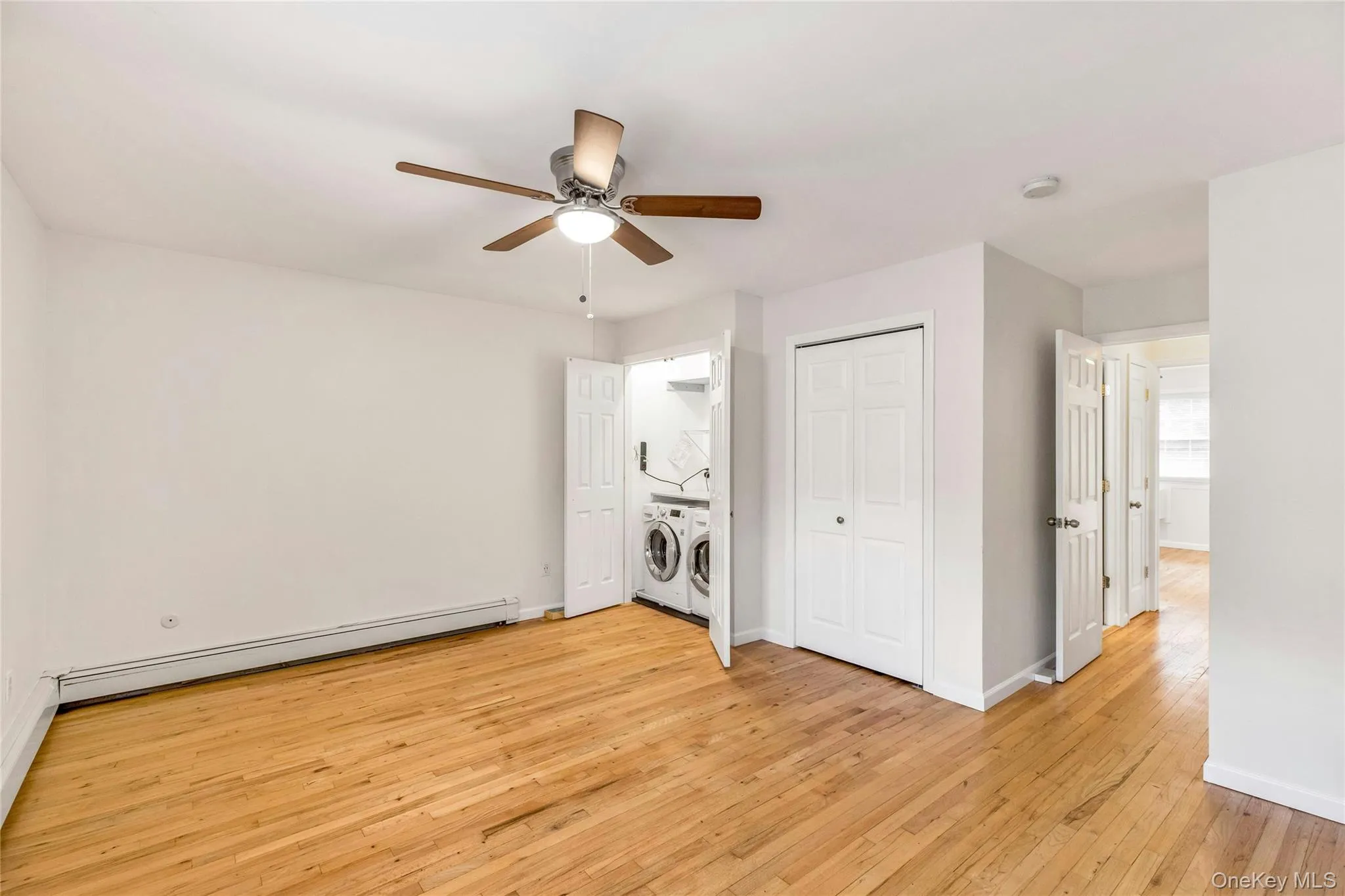 5218 Wilshire Lane, Islip, NY, 2 Bedrooms Bedrooms, 5 Rooms Rooms,1 BathroomBathrooms,Residential,For Rent,Wilshire,0,1042589 5218 Wilshire Lane, Islip, NY, 2 Bedrooms Bedrooms, 5 Rooms Rooms,1 BathroomBathrooms,Residential,For Rent,Wilshire,0,1042589