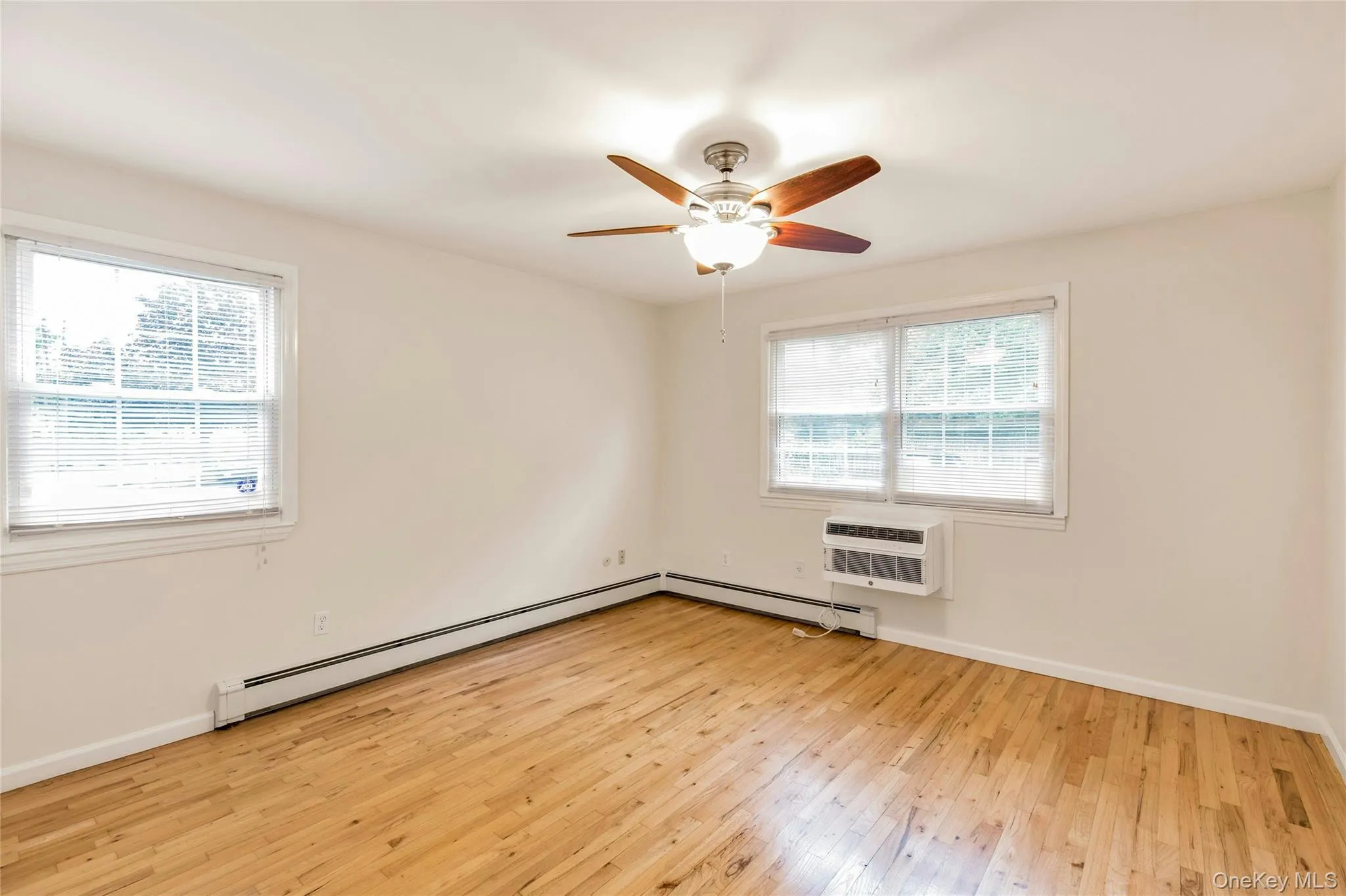 5218 Wilshire Lane, Islip, NY, 2 Bedrooms Bedrooms, 5 Rooms Rooms,1 BathroomBathrooms,Residential,For Rent,Wilshire,0,1042589 5218 Wilshire Lane, Islip, NY, 2 Bedrooms Bedrooms, 5 Rooms Rooms,1 BathroomBathrooms,Residential,For Rent,Wilshire,0,1042589