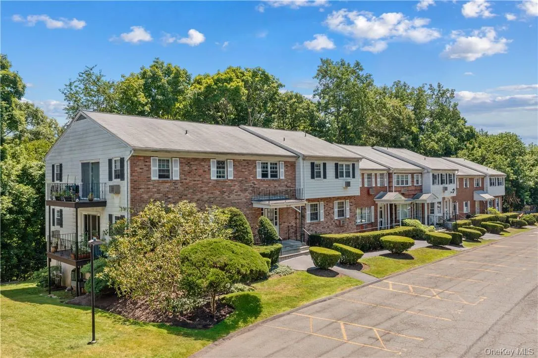 315 Woodland Hills Road, Greenburgh, NY, 3 Bedrooms Bedrooms, 6 Rooms Rooms,2 BathroomsBathrooms,Residential,For Rent,Woodland Hills,0,1042590 315 Woodland Hills Road, Greenburgh, NY, 3 Bedrooms Bedrooms, 6 Rooms Rooms,2 BathroomsBathrooms,Residential,For Rent,Woodland Hills,0,1042590