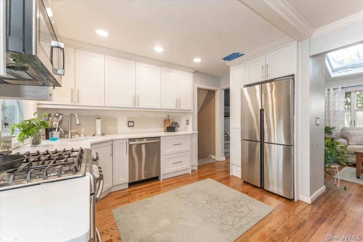 4 Brafmans Road, Hempstead, NY, 4 Bedrooms Bedrooms, 6 Rooms Rooms,2 BathroomsBathrooms,Residential,For Rent,Brafmans,0,1042591 4 Brafmans Road, Hempstead, NY, 4 Bedrooms Bedrooms, 6 Rooms Rooms,2 BathroomsBathrooms,Residential,For Rent,Brafmans,0,1042591
