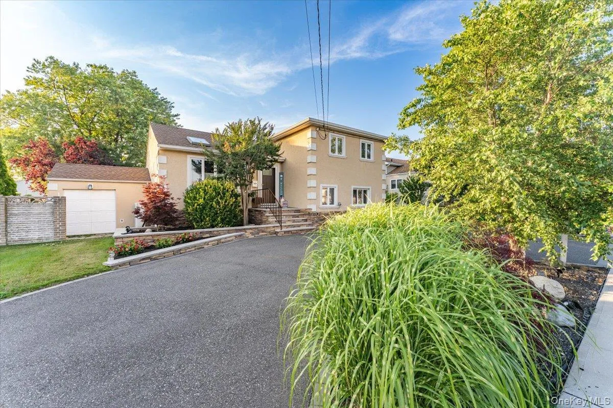 4 Brafmans Road, Hempstead, NY, 4 Bedrooms Bedrooms, 6 Rooms Rooms,2 BathroomsBathrooms,Residential,For Rent,Brafmans,0,1042591 4 Brafmans Road, Hempstead, NY, 4 Bedrooms Bedrooms, 6 Rooms Rooms,2 BathroomsBathrooms,Residential,For Rent,Brafmans,0,1042591