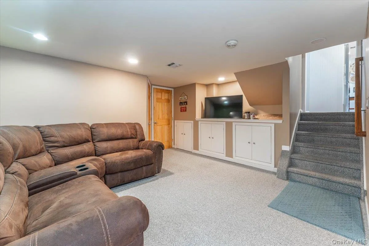 4 Brafmans Road, Hempstead, NY, 4 Bedrooms Bedrooms, 6 Rooms Rooms,2 BathroomsBathrooms,Residential,For Rent,Brafmans,0,1042591 4 Brafmans Road, Hempstead, NY, 4 Bedrooms Bedrooms, 6 Rooms Rooms,2 BathroomsBathrooms,Residential,For Rent,Brafmans,0,1042591