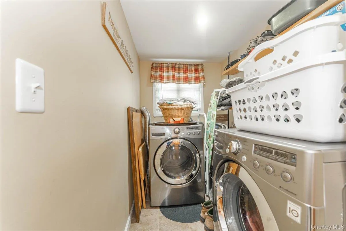 4 Brafmans Road, Hempstead, NY, 4 Bedrooms Bedrooms, 6 Rooms Rooms,2 BathroomsBathrooms,Residential,For Rent,Brafmans,0,1042591 4 Brafmans Road, Hempstead, NY, 4 Bedrooms Bedrooms, 6 Rooms Rooms,2 BathroomsBathrooms,Residential,For Rent,Brafmans,0,1042591