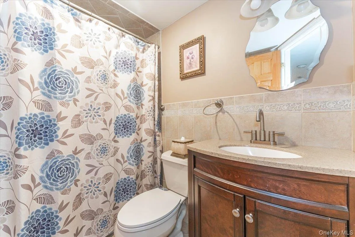 4 Brafmans Road, Hempstead, NY, 4 Bedrooms Bedrooms, 6 Rooms Rooms,2 BathroomsBathrooms,Residential,For Rent,Brafmans,0,1042591 4 Brafmans Road, Hempstead, NY, 4 Bedrooms Bedrooms, 6 Rooms Rooms,2 BathroomsBathrooms,Residential,For Rent,Brafmans,0,1042591