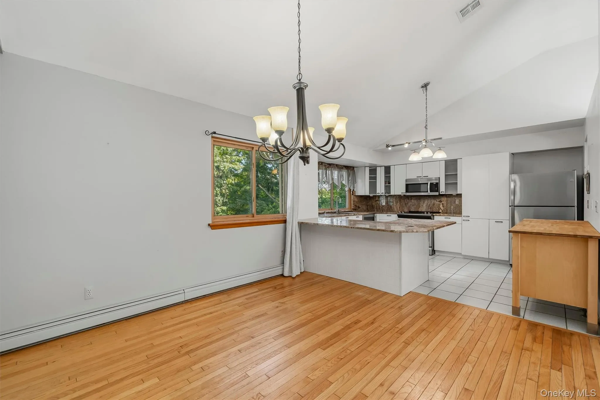 383 Rt 32, Woodbury, NY, 3 Bedrooms Bedrooms, 7 Rooms Rooms,2 BathroomsBathrooms,Residential Lease,For Rent,Rt 32,0,1042593 383 Rt 32, Woodbury, NY, 3 Bedrooms Bedrooms, 7 Rooms Rooms,2 BathroomsBathrooms,Residential Lease,For Rent,Rt 32,0,1042593