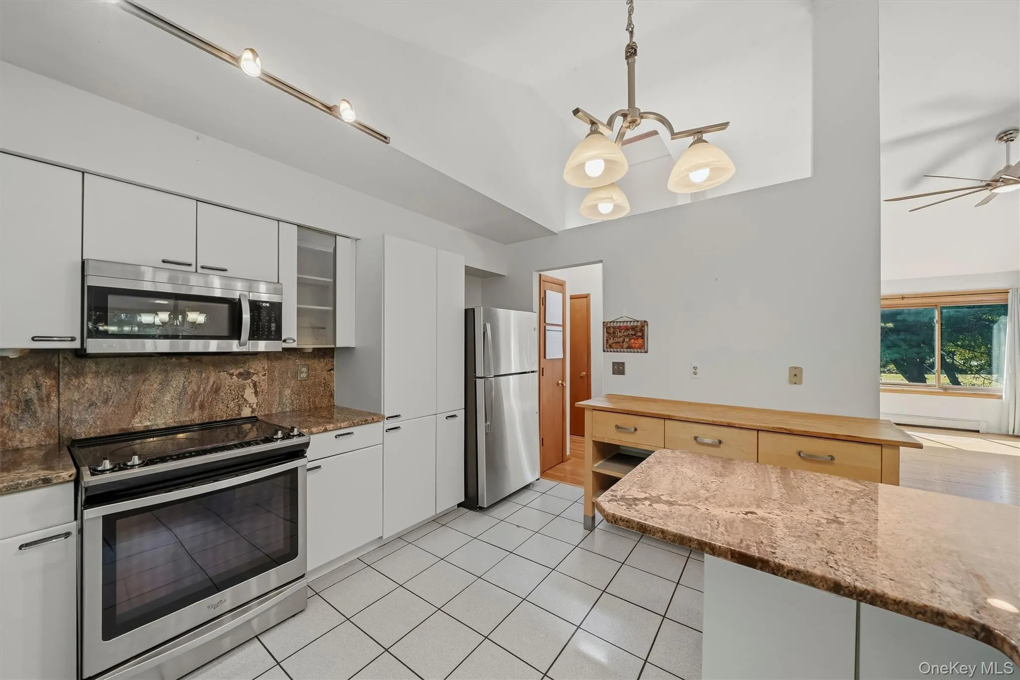 383 Rt 32, Woodbury, NY, 3 Bedrooms Bedrooms, 7 Rooms Rooms,2 BathroomsBathrooms,Residential Lease,For Rent,Rt 32,0,1042593 383 Rt 32, Woodbury, NY, 3 Bedrooms Bedrooms, 7 Rooms Rooms,2 BathroomsBathrooms,Residential Lease,For Rent,Rt 32,0,1042593