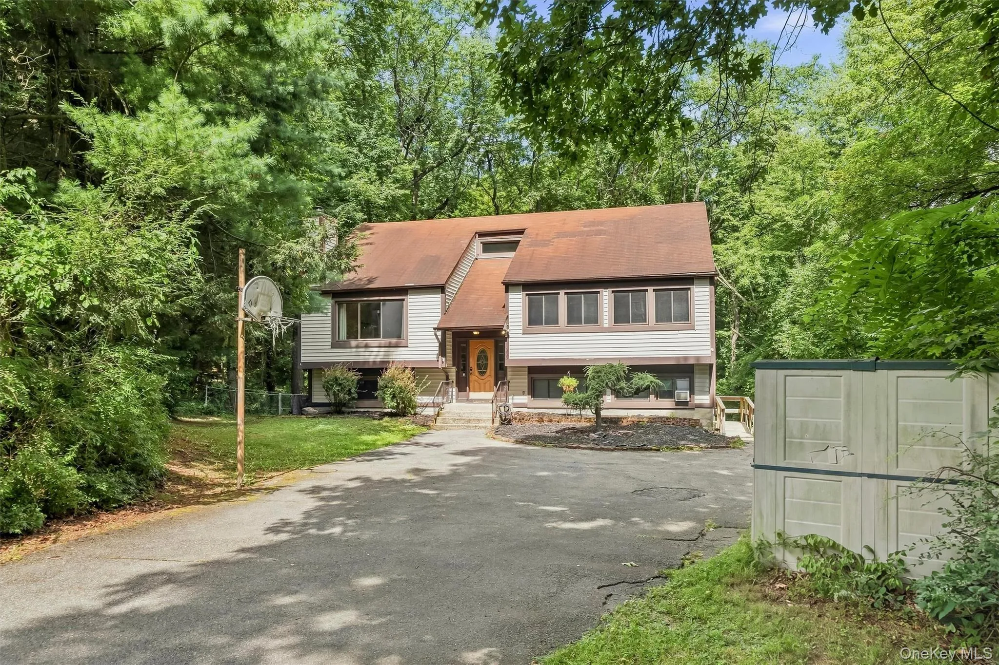 383 Rt 32, Woodbury, NY, 3 Bedrooms Bedrooms, 7 Rooms Rooms,2 BathroomsBathrooms,Residential Lease,For Rent,Rt 32,0,1042593 383 Rt 32, Woodbury, NY, 3 Bedrooms Bedrooms, 7 Rooms Rooms,2 BathroomsBathrooms,Residential Lease,For Rent,Rt 32,0,1042593