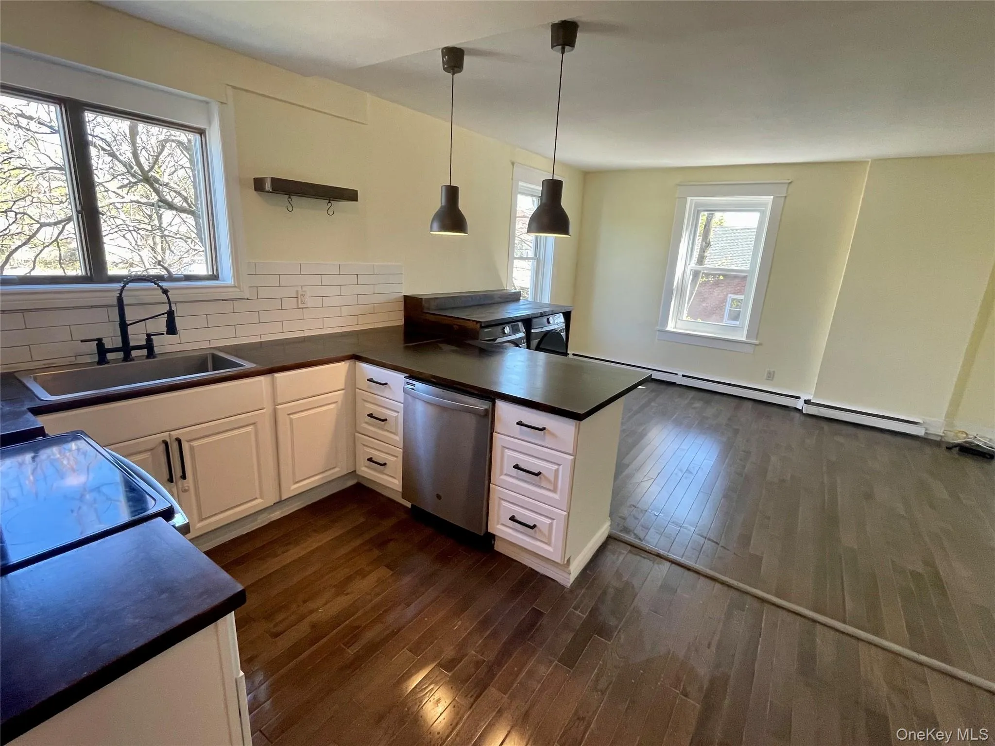 2674 Main Street, Wappinger, NY, 2 Bedrooms Bedrooms, 5 Rooms Rooms,1 BathroomBathrooms,Residential Lease,For Rent,Main,0,1042594 2674 Main Street, Wappinger, NY, 2 Bedrooms Bedrooms, 5 Rooms Rooms,1 BathroomBathrooms,Residential Lease,For Rent,Main,0,1042594