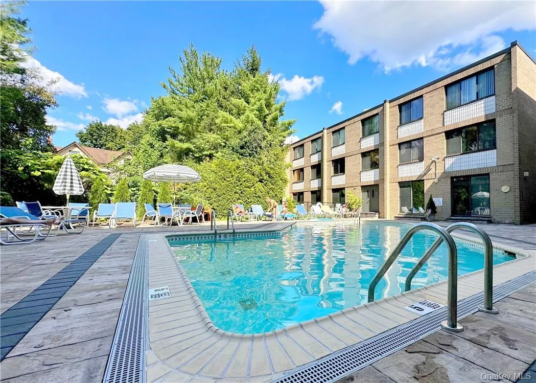 680 Boston Post Road, Mamaroneck, NY, 2 Bedrooms Bedrooms, 5 Rooms Rooms,2 BathroomsBathrooms,Residential Lease,For Rent,Boston Post,0,1042598 680 Boston Post Road, Mamaroneck, NY, 2 Bedrooms Bedrooms, 5 Rooms Rooms,2 BathroomsBathrooms,Residential Lease,For Rent,Boston Post,0,1042598